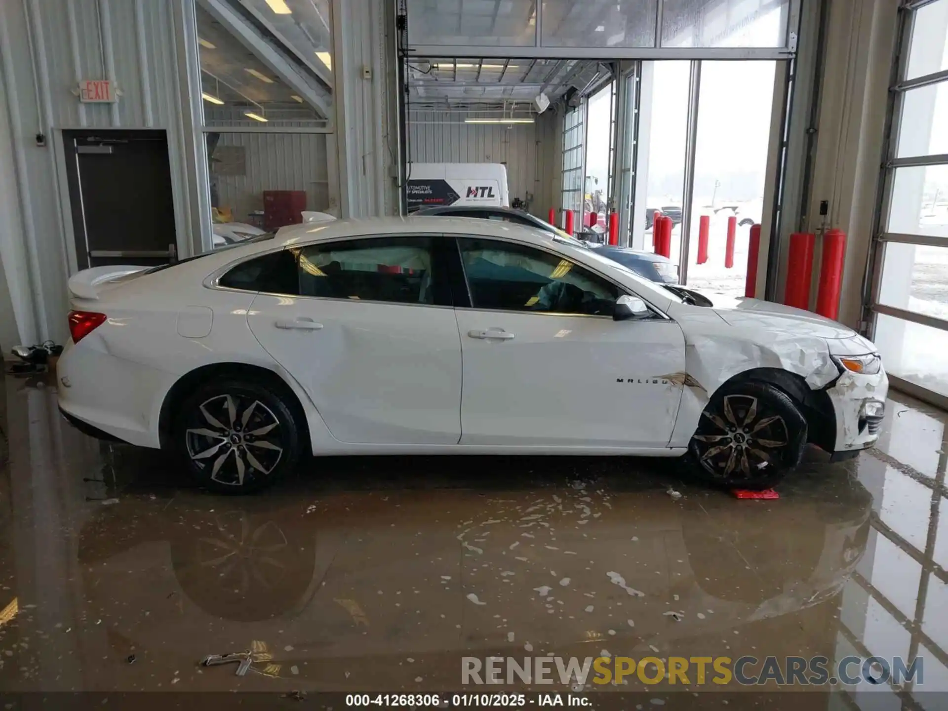 13 Photograph of a damaged car 1G1ZG5ST1MF021197 CHEVROLET MALIBU 2021