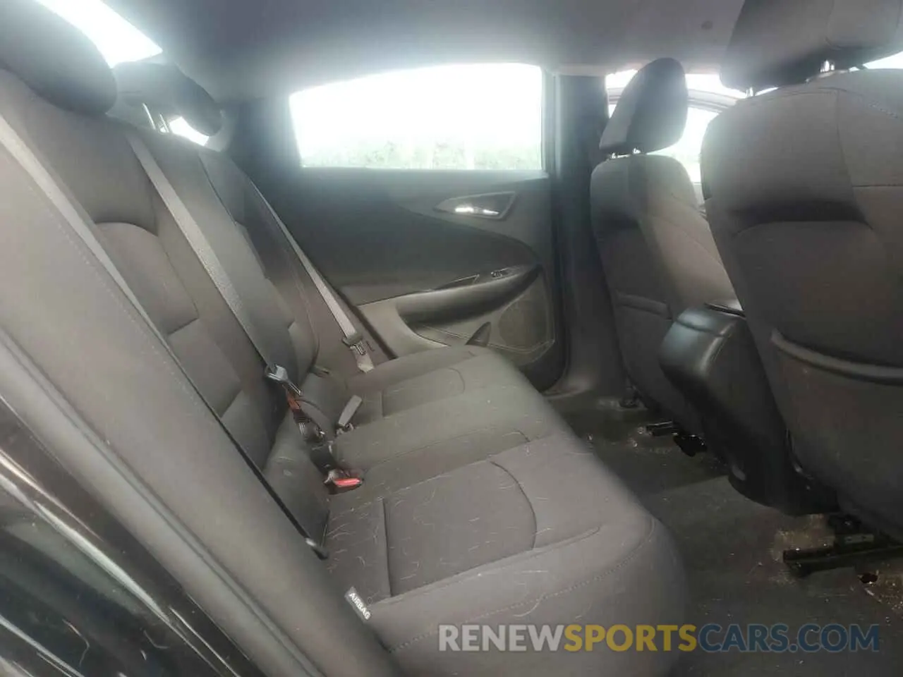 10 Photograph of a damaged car 1G1ZG5ST1MF055480 CHEVROLET MALIBU 2021