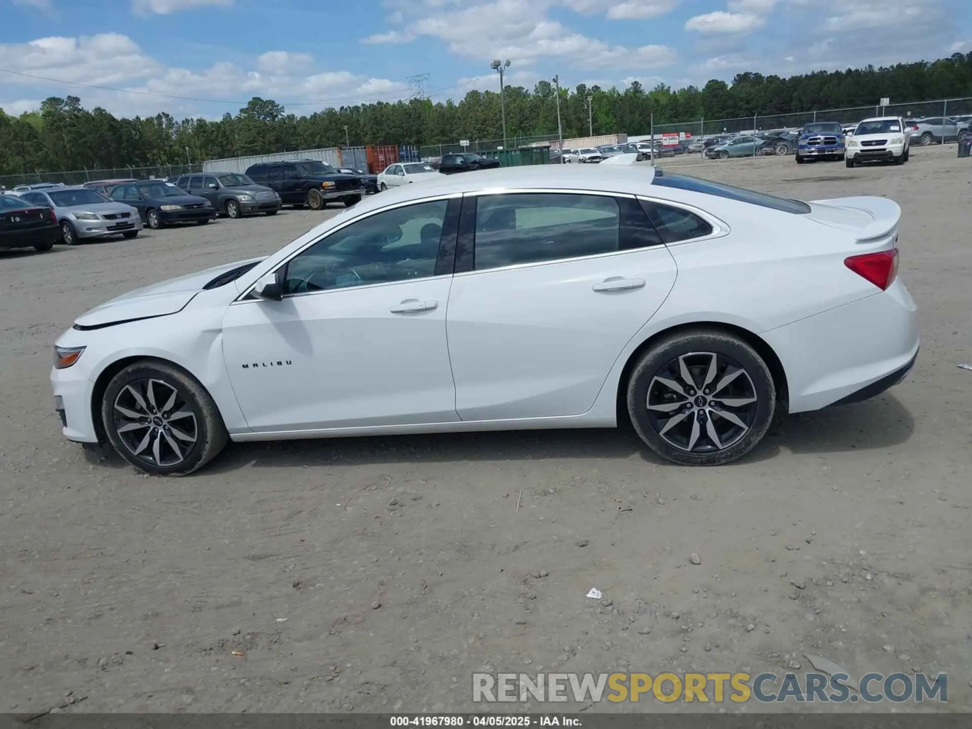 14 Photograph of a damaged car 1G1ZG5ST1MF085692 CHEVROLET MALIBU 2021