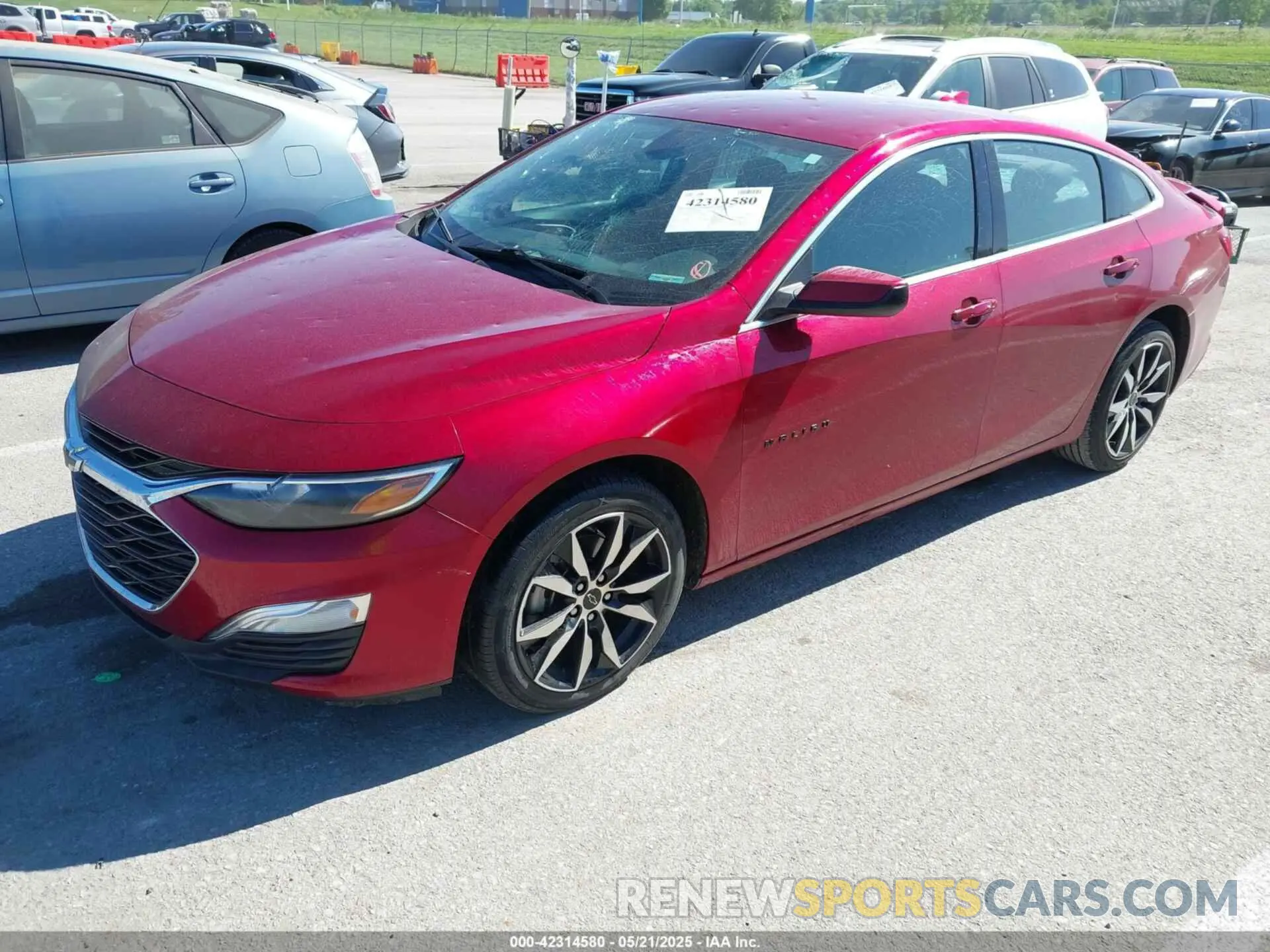 2 Photograph of a damaged car 1G1ZG5ST2MF010189 CHEVROLET MALIBU 2021