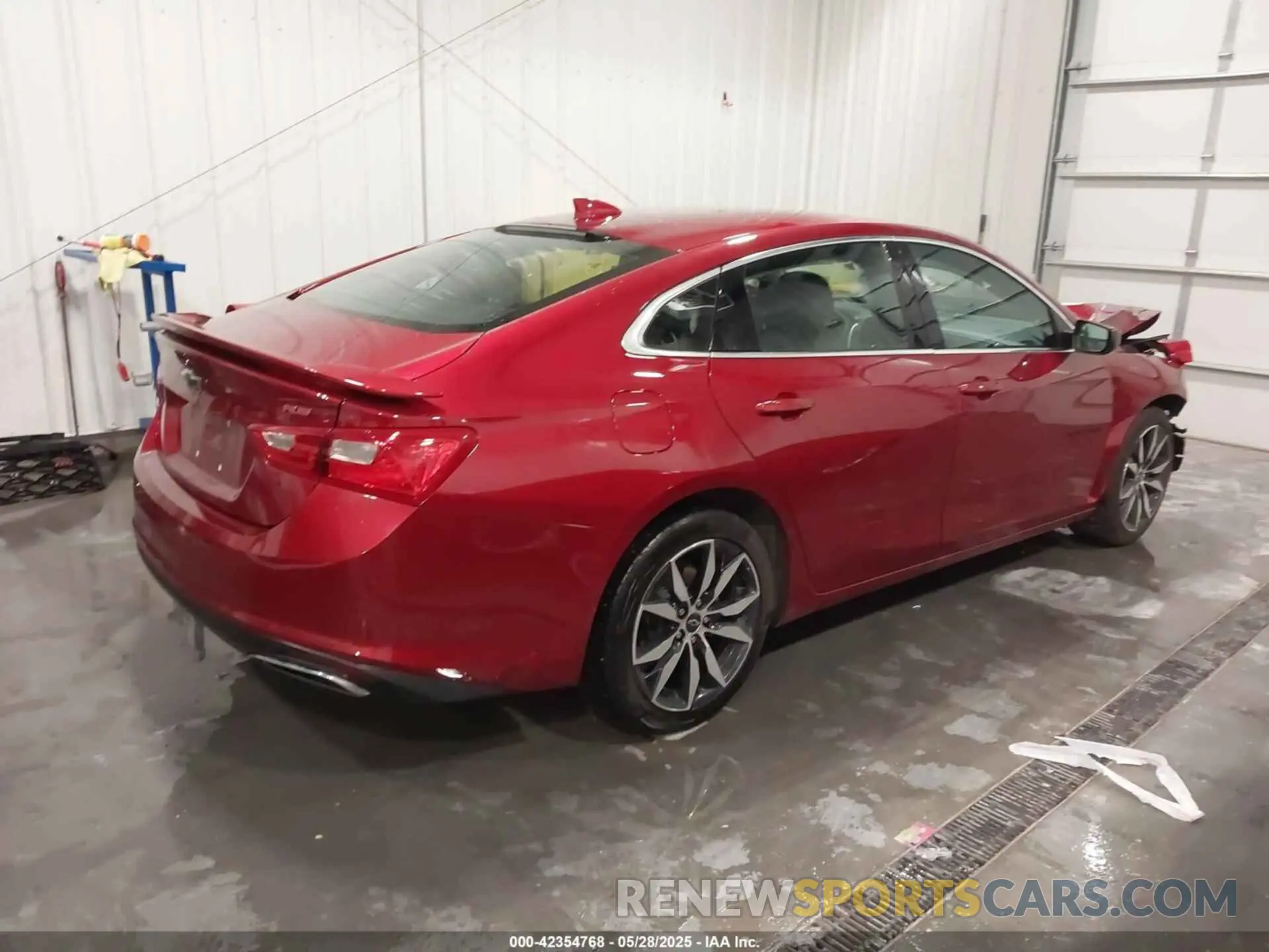 4 Photograph of a damaged car 1G1ZG5ST3MF009908 CHEVROLET MALIBU 2021