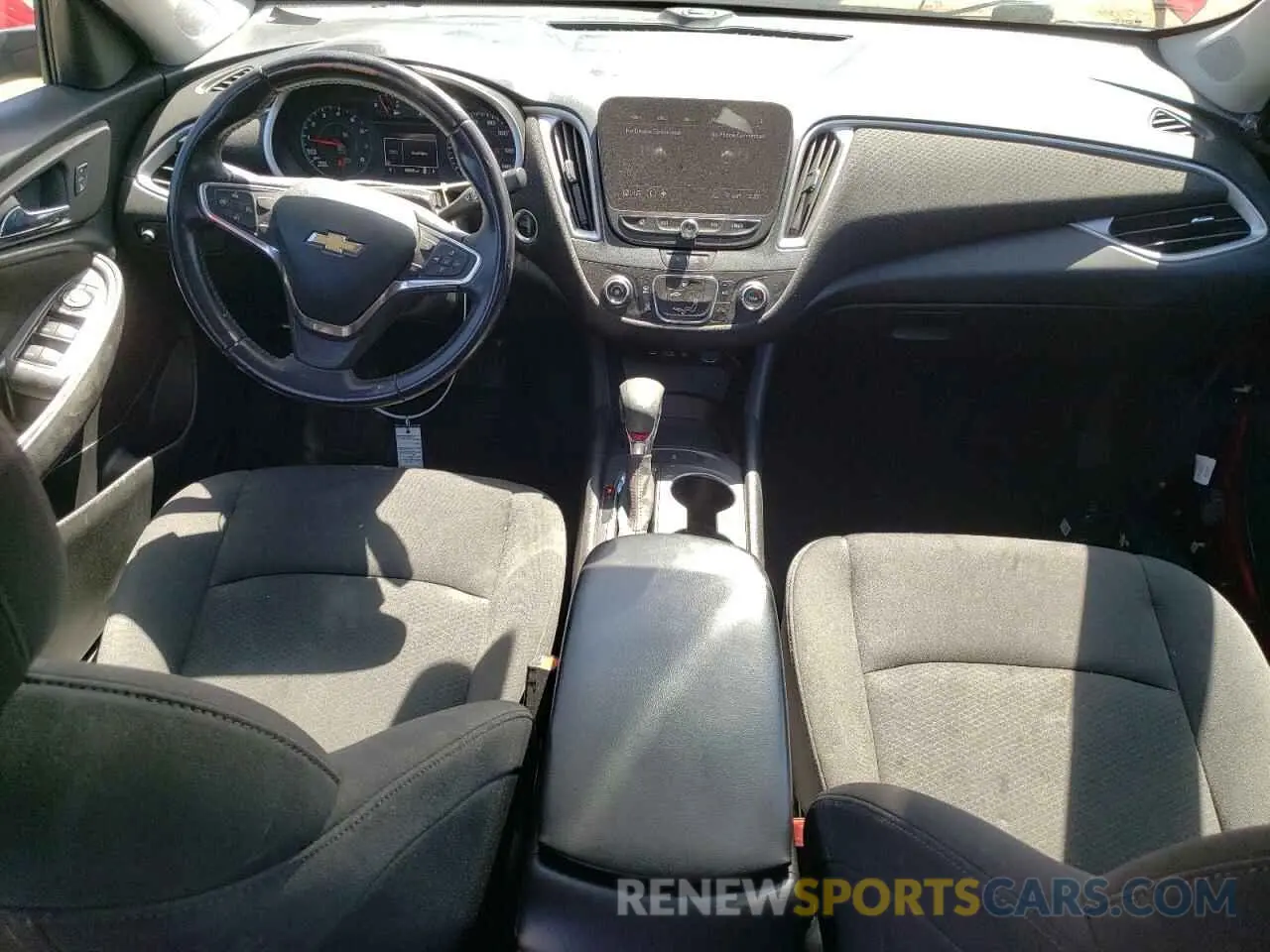 8 Photograph of a damaged car 1G1ZG5ST4MF060236 CHEVROLET MALIBU 2021