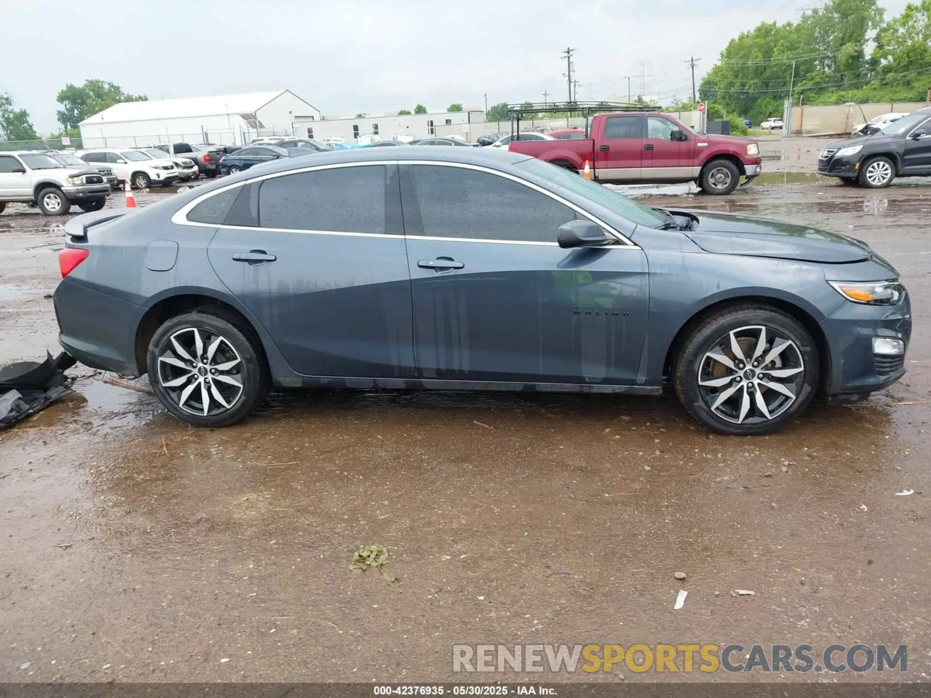 14 Photograph of a damaged car 1G1ZG5ST5MF043736 CHEVROLET MALIBU 2021