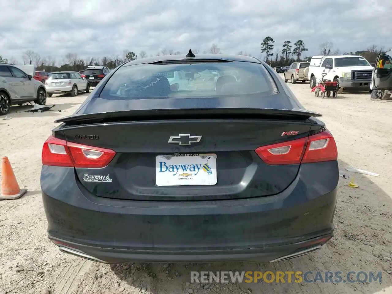 6 Photograph of a damaged car 1G1ZG5ST7MF089486 CHEVROLET MALIBU 2021