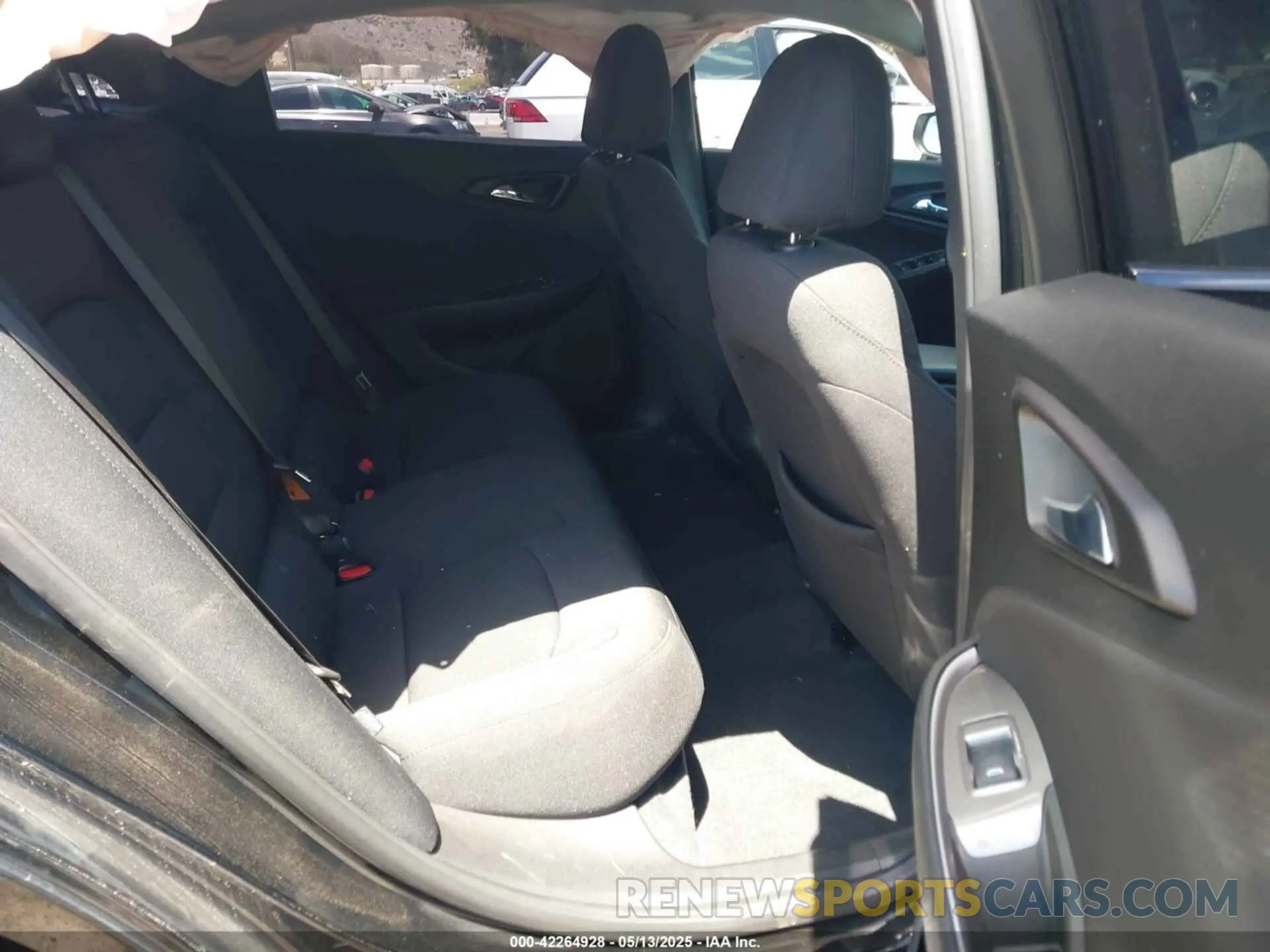 8 Photograph of a damaged car 1G1ZG5ST7MF089634 CHEVROLET MALIBU 2021