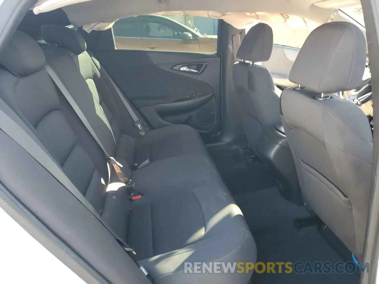10 Photograph of a damaged car 1G1ZG5ST9MF089201 CHEVROLET MALIBU 2021
