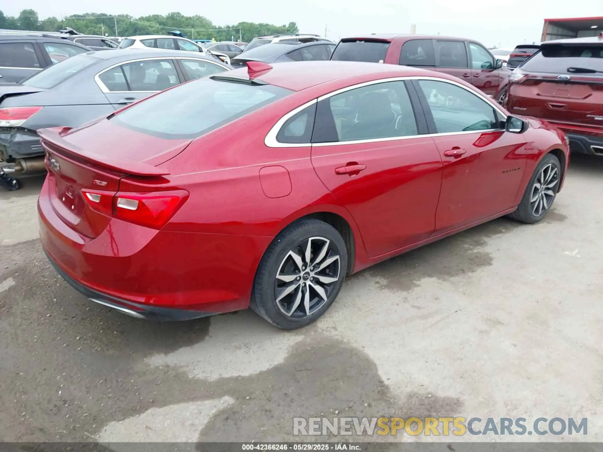4 Photograph of a damaged car 1G1ZG5STXMF009260 CHEVROLET MALIBU 2021