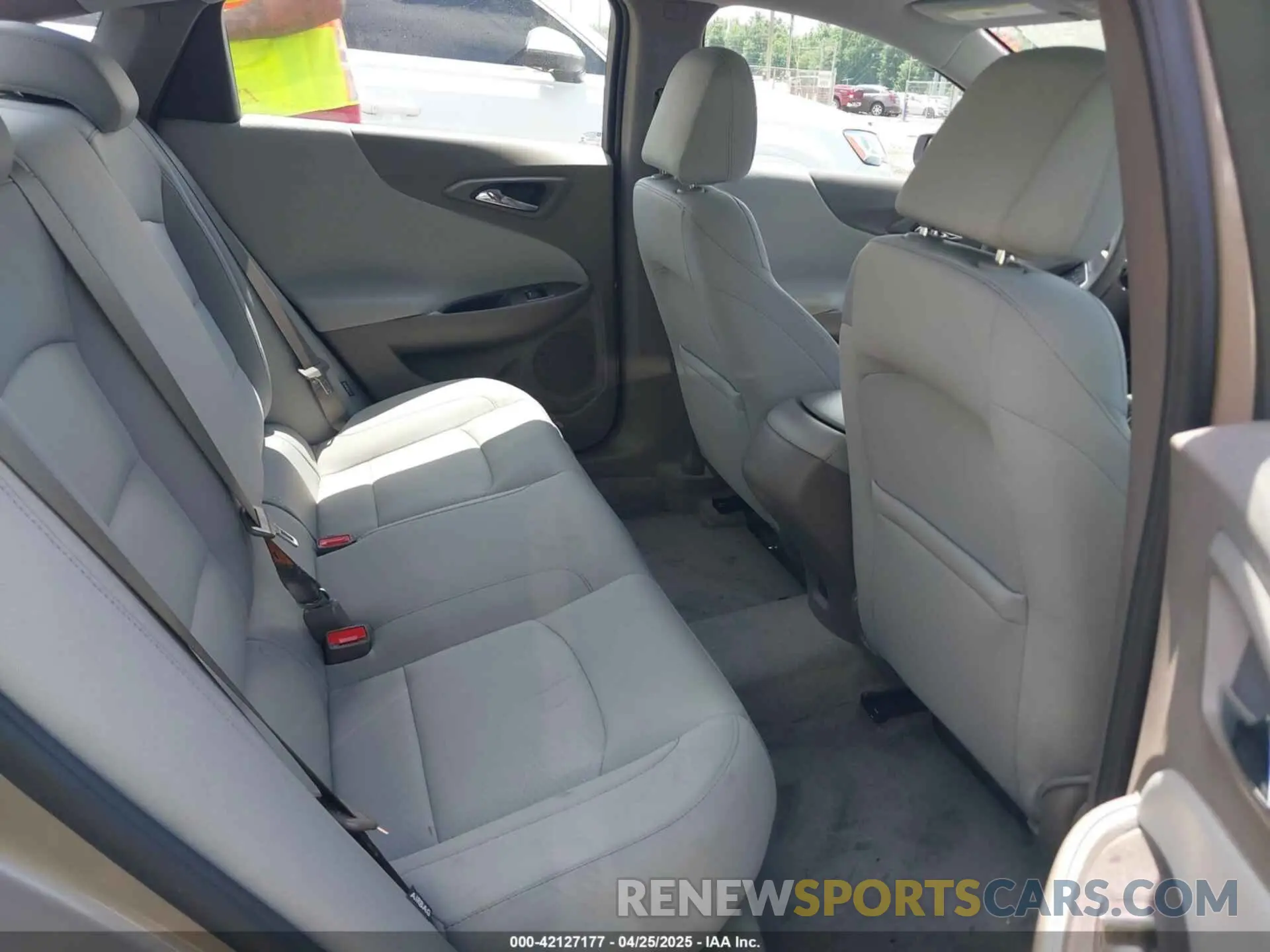 8 Photograph of a damaged car 1G1ZB5ST0NF205773 CHEVROLET MALIBU 2022