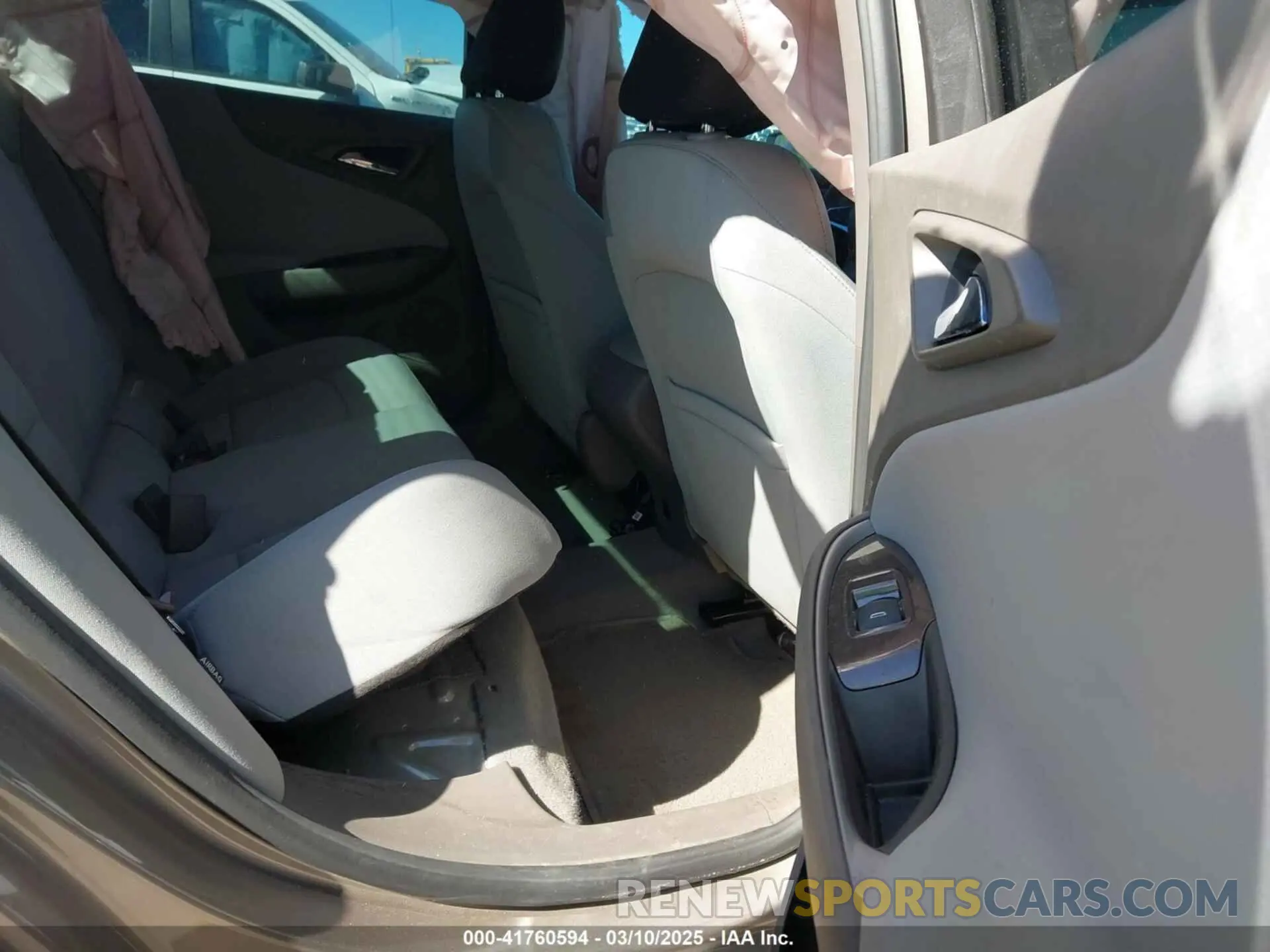 8 Photograph of a damaged car 1G1ZB5ST1NF190538 CHEVROLET MALIBU 2022