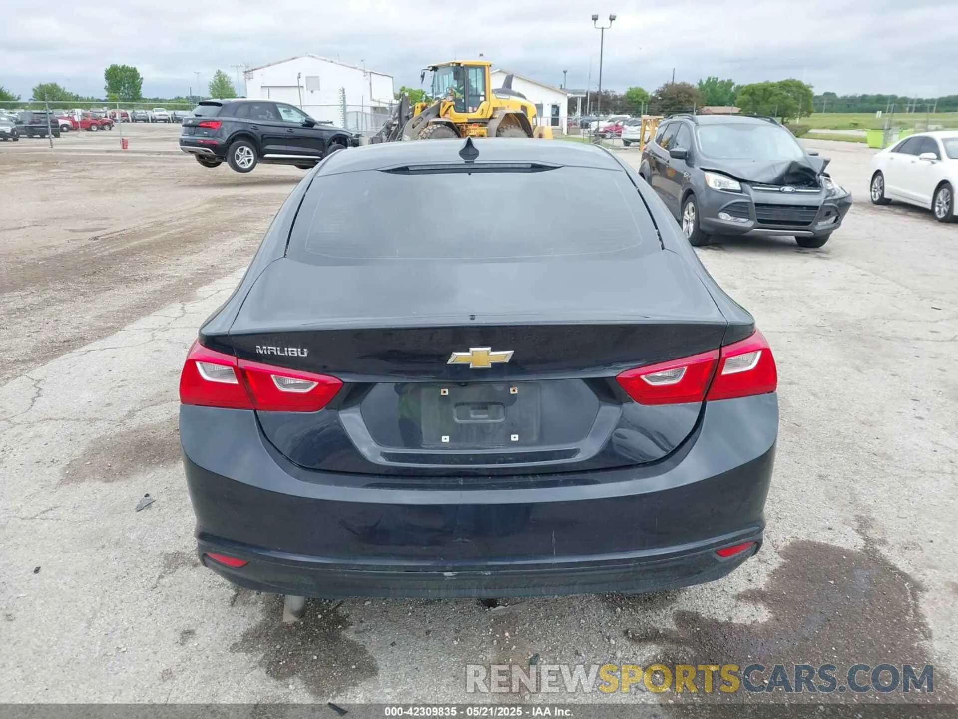 17 Photograph of a damaged car 1G1ZB5ST1NF208410 CHEVROLET MALIBU 2022