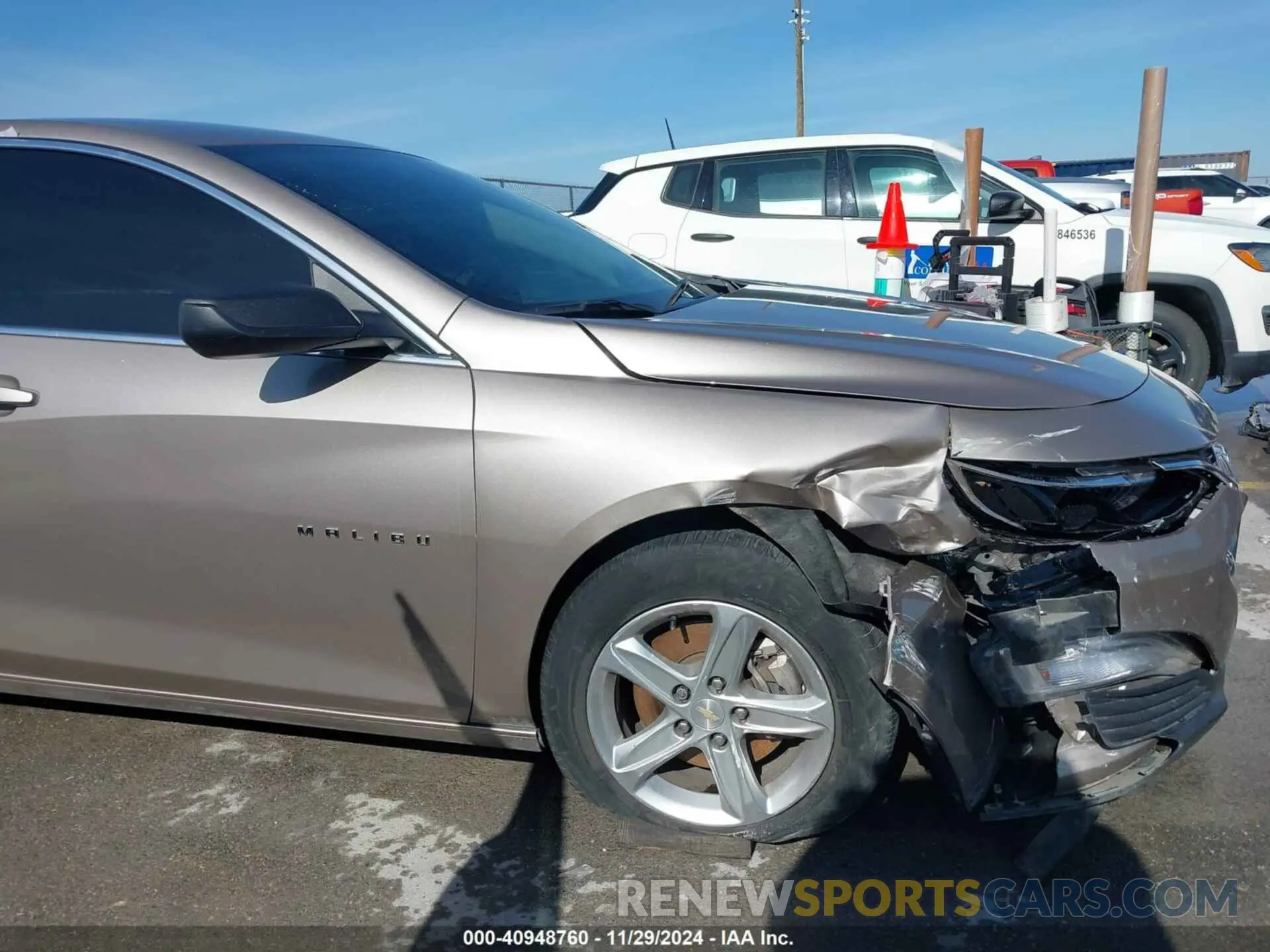 17 Photograph of a damaged car 1G1ZB5ST4NF214461 CHEVROLET MALIBU 2022