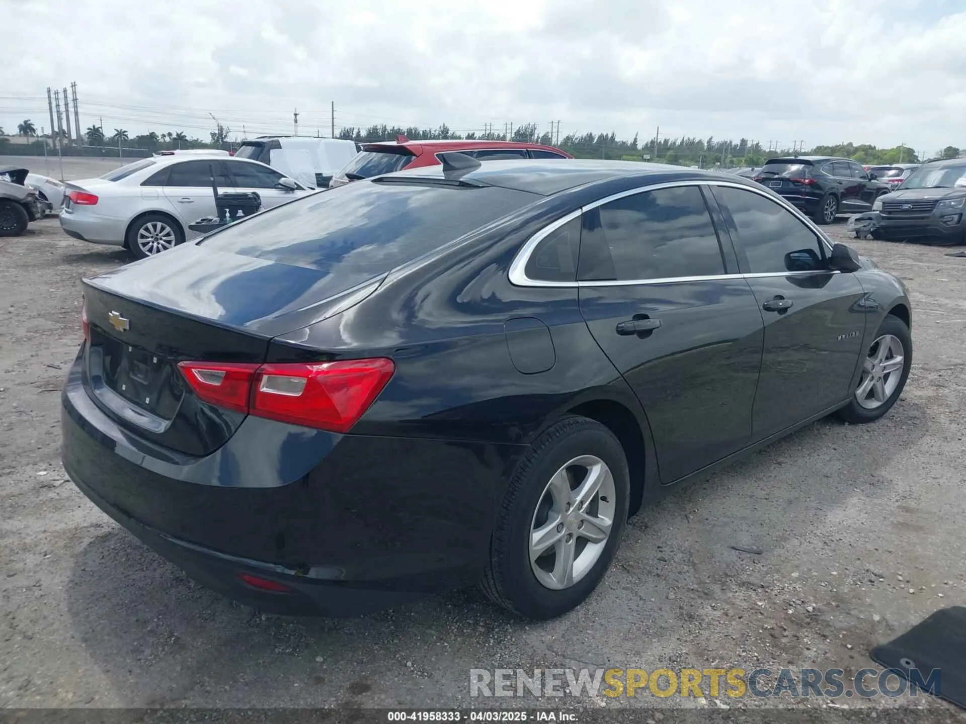 4 Photograph of a damaged car 1G1ZB5ST5NF211567 CHEVROLET MALIBU 2022