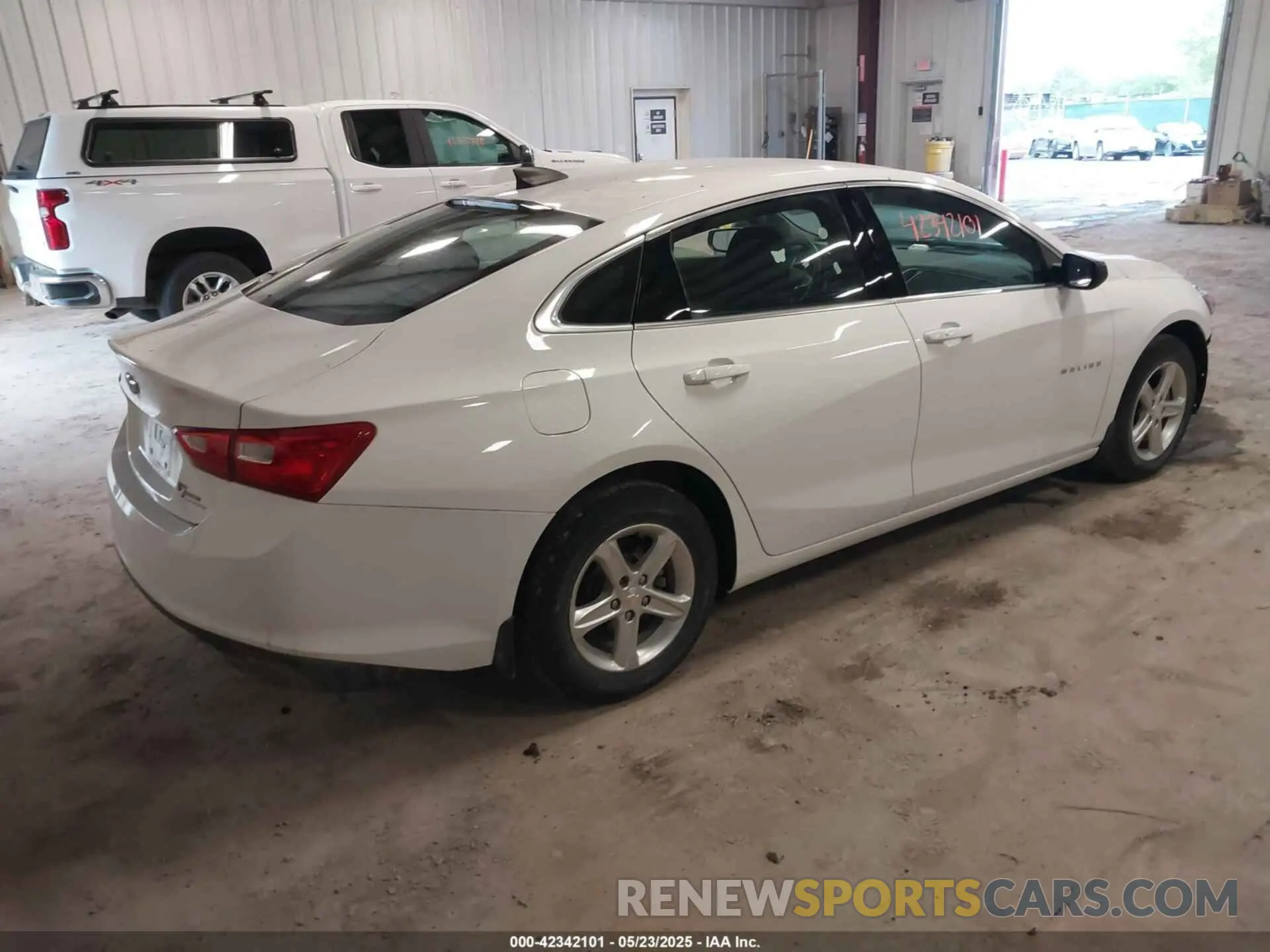 4 Photograph of a damaged car 1G1ZB5ST6NF211528 CHEVROLET MALIBU 2022