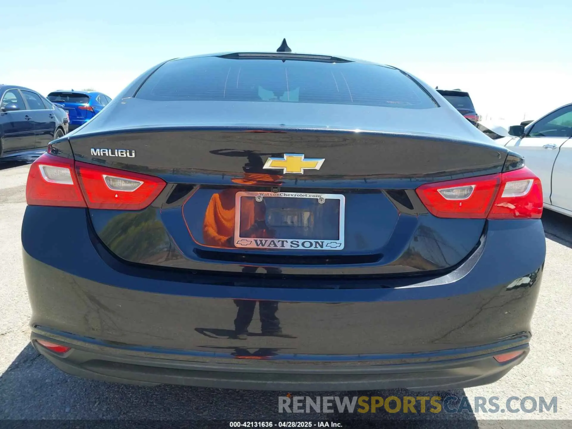17 Photograph of a damaged car 1G1ZB5ST7NF192245 CHEVROLET MALIBU 2022