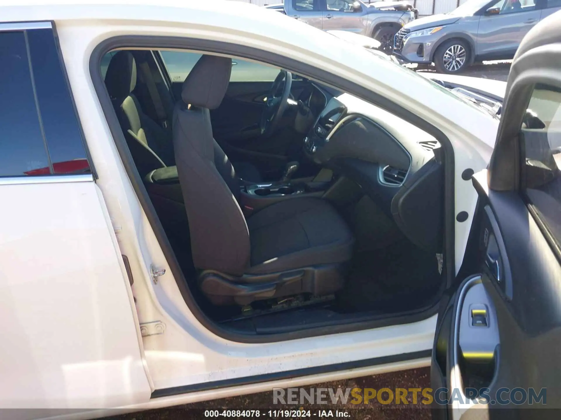 5 Photograph of a damaged car 1G1ZB5ST9NF210695 CHEVROLET MALIBU 2022