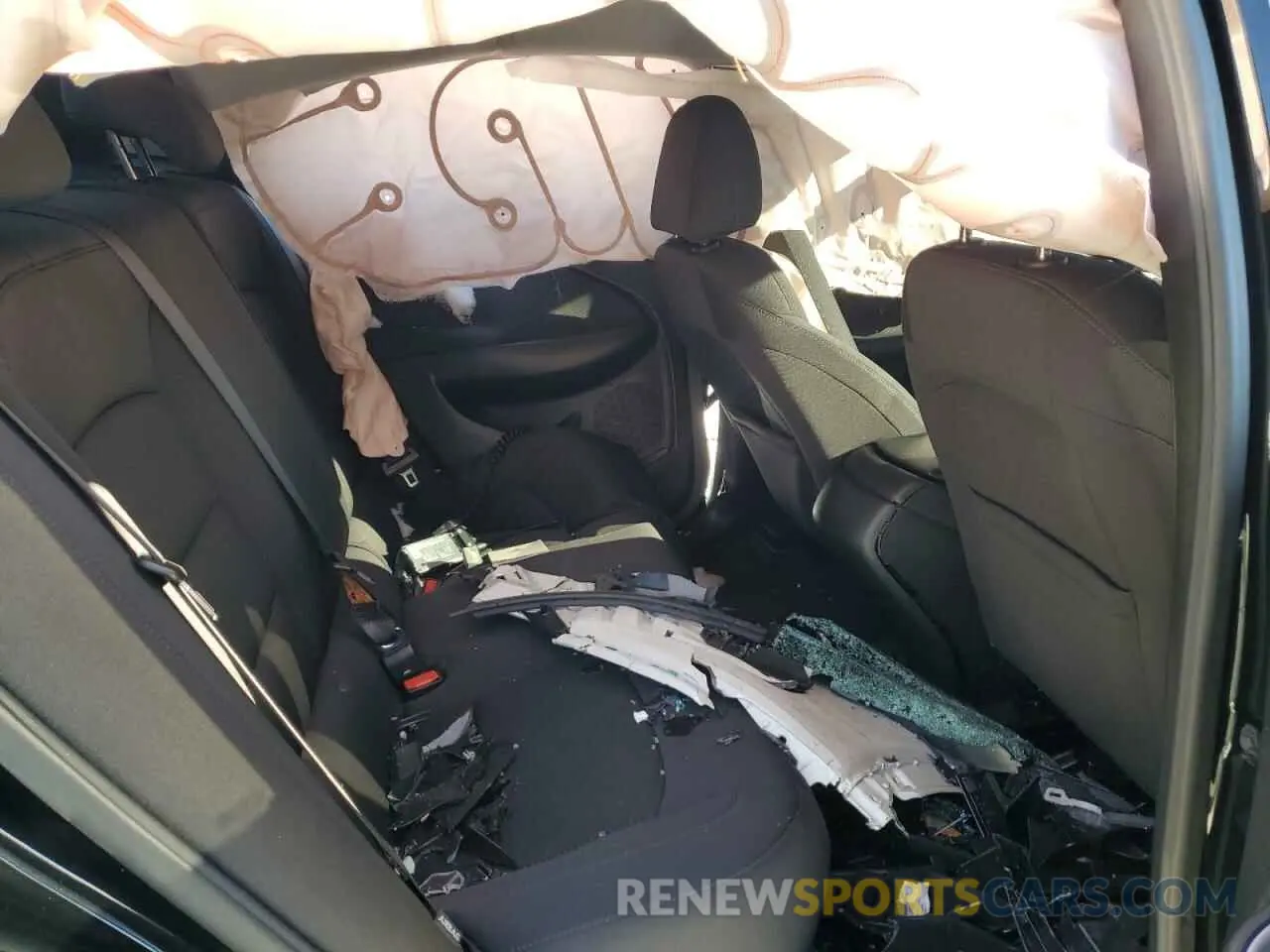 11 Photograph of a damaged car 1G1ZB5ST9NF212351 CHEVROLET MALIBU 2022