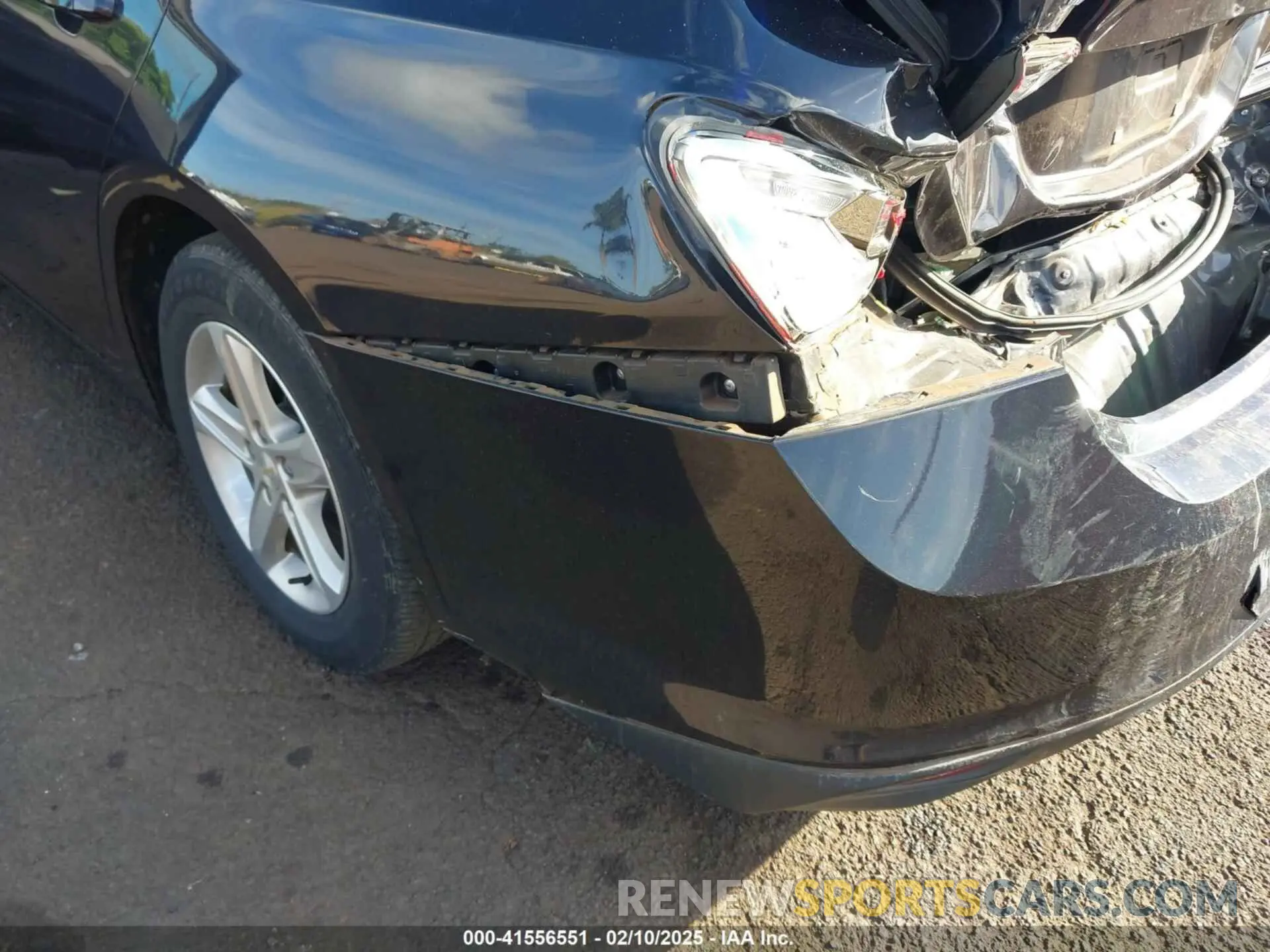 18 Photograph of a damaged car 1G1ZB5STXNF186987 CHEVROLET MALIBU 2022