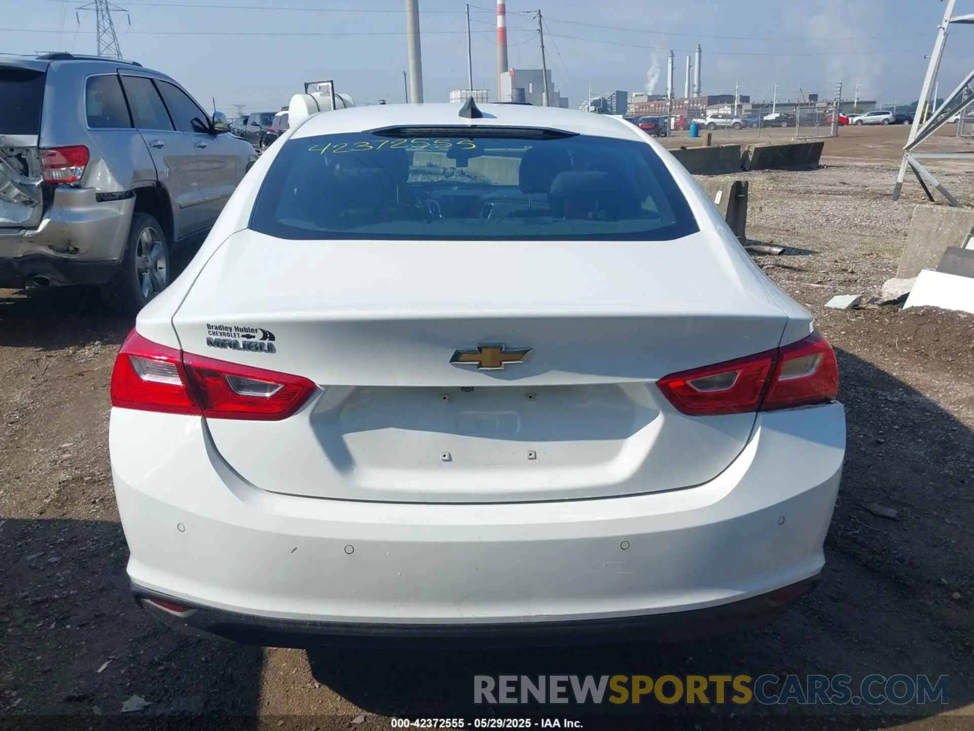 16 Photograph of a damaged car 1G1ZC5ST0NF146513 CHEVROLET MALIBU 2022