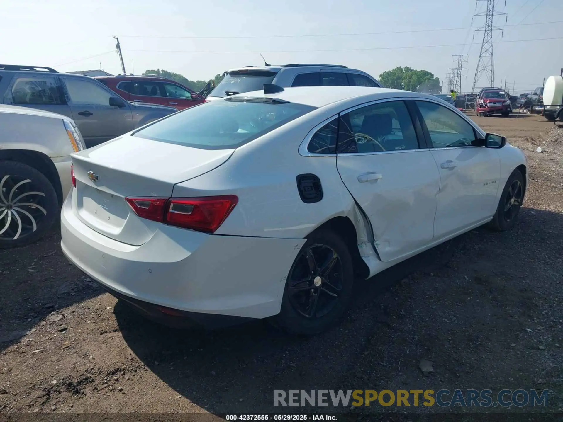 4 Photograph of a damaged car 1G1ZC5ST0NF146513 CHEVROLET MALIBU 2022