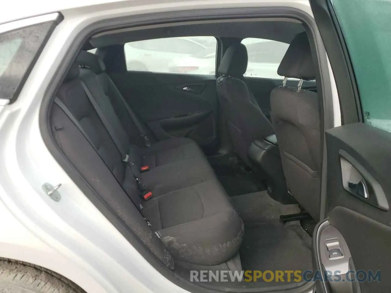 10 Photograph of a damaged car 1G1ZC5ST0NF175347 CHEVROLET MALIBU 2022