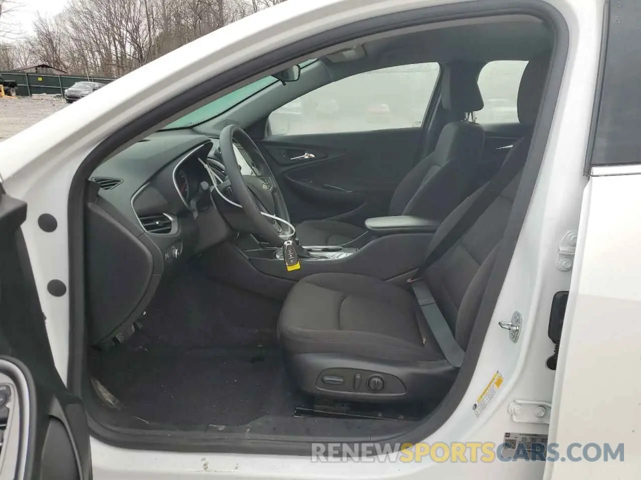 7 Photograph of a damaged car 1G1ZC5ST0NF175347 CHEVROLET MALIBU 2022