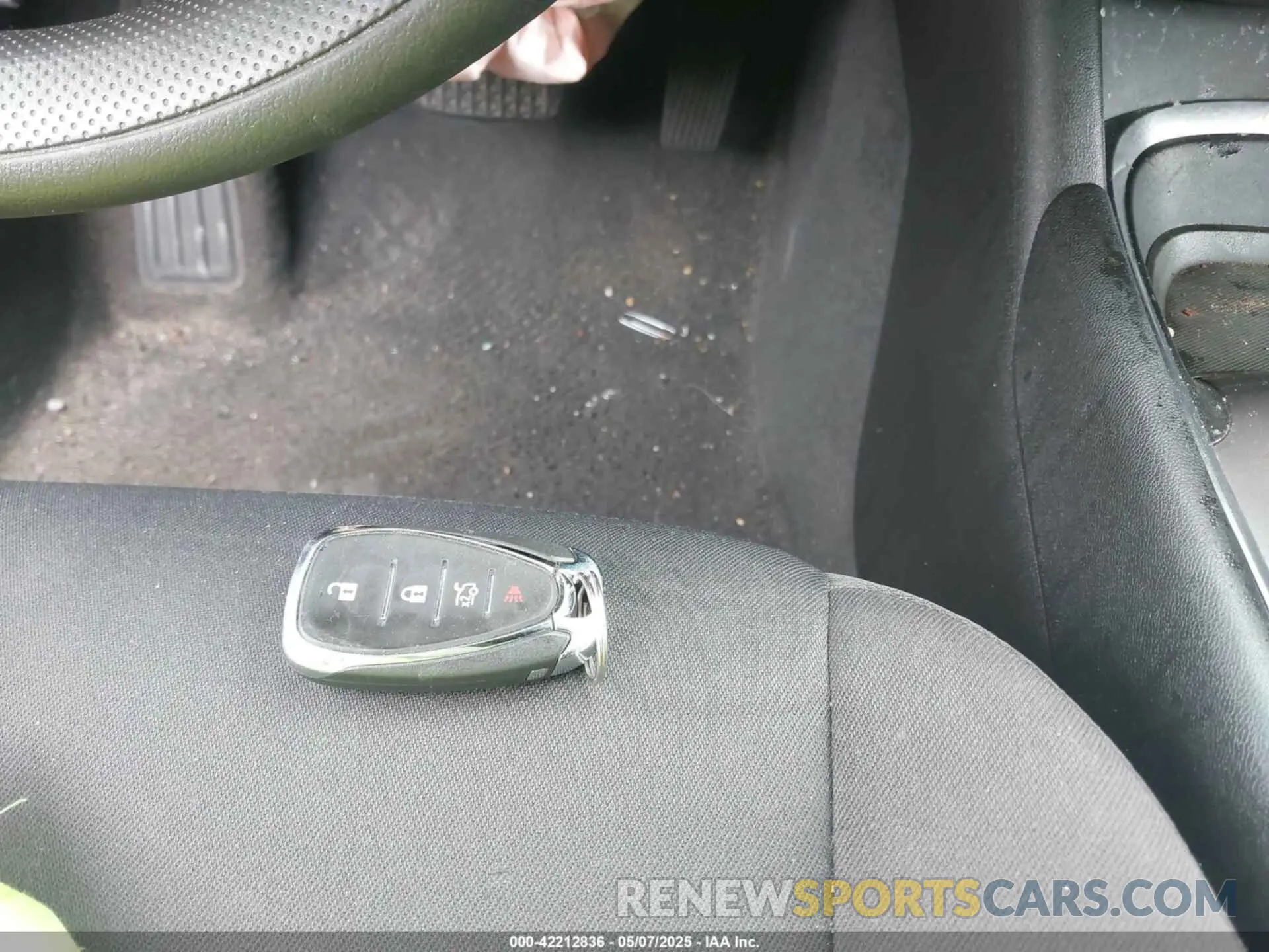 11 Photograph of a damaged car 1G1ZC5ST1NF175308 CHEVROLET MALIBU 2022