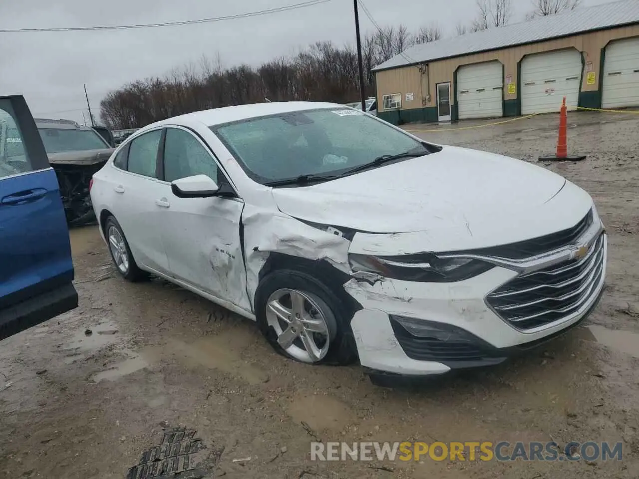 4 Photograph of a damaged car 1G1ZC5ST1NF175776 CHEVROLET MALIBU 2022