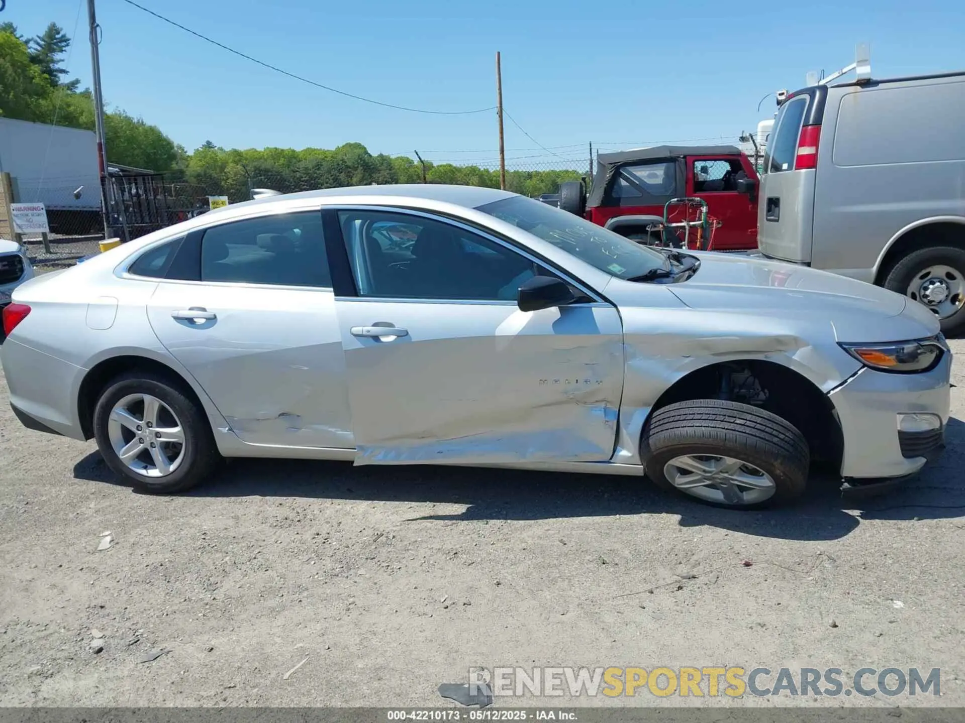 13 Photograph of a damaged car 1G1ZC5ST2NF164303 CHEVROLET MALIBU 2022