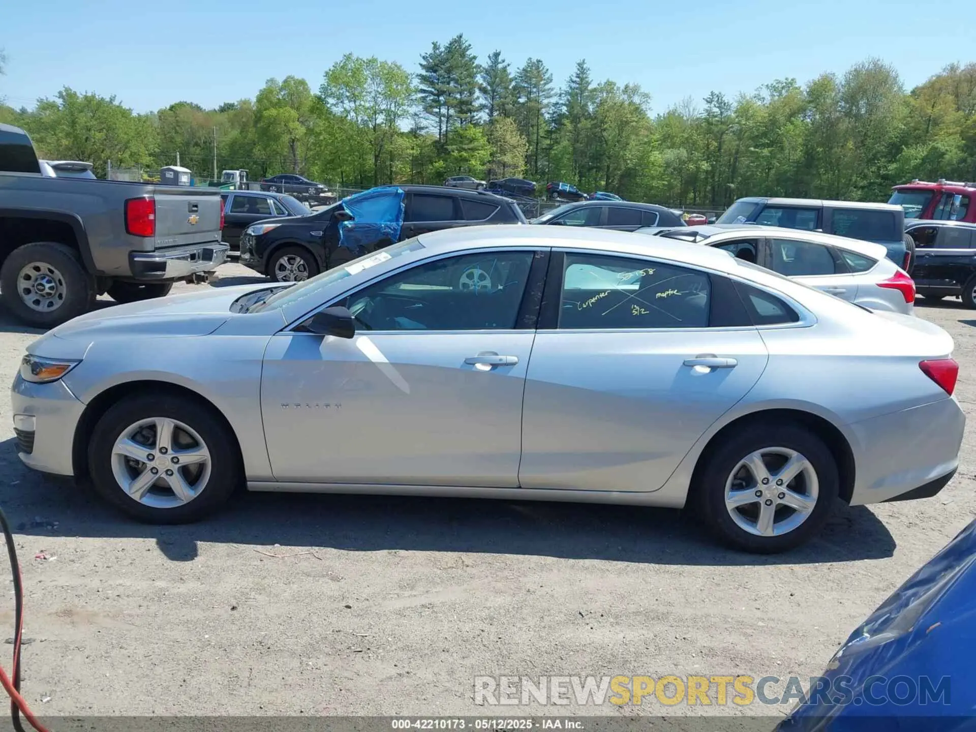 14 Photograph of a damaged car 1G1ZC5ST2NF164303 CHEVROLET MALIBU 2022