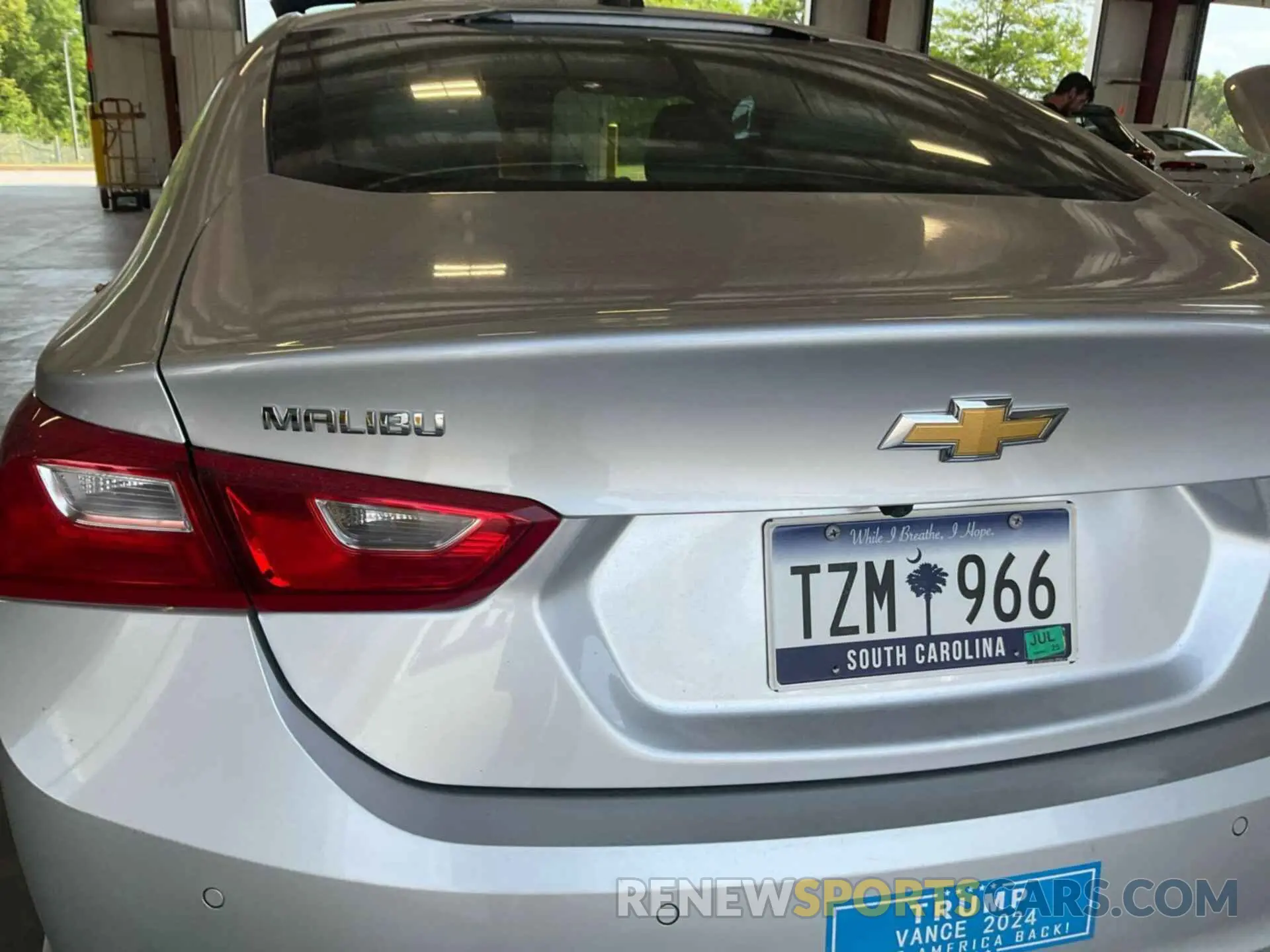 2 Photograph of a damaged car 1G1ZC5ST3NF167338 CHEVROLET MALIBU 2022