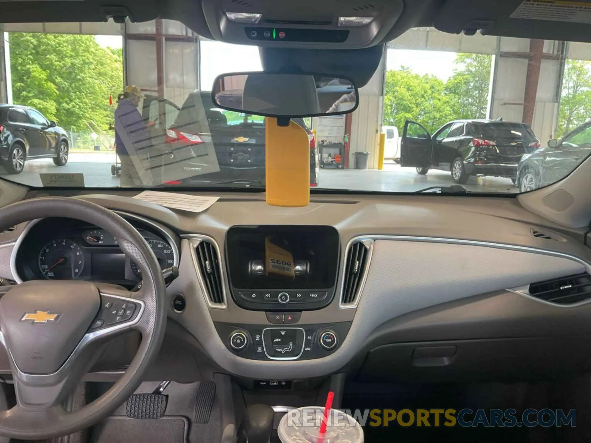 21 Photograph of a damaged car 1G1ZC5ST3NF167338 CHEVROLET MALIBU 2022