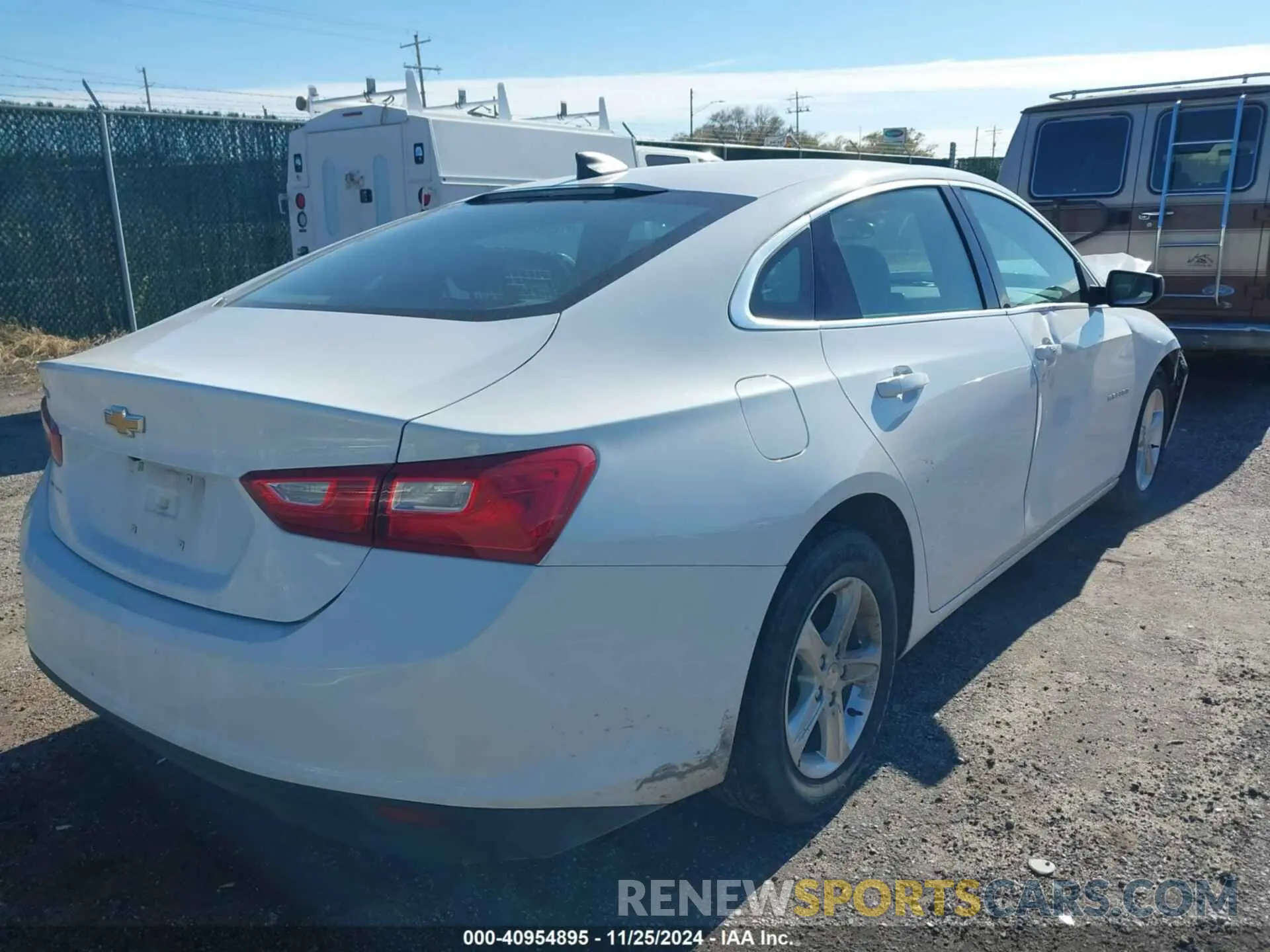 4 Photograph of a damaged car 1G1ZC5ST6NF165955 CHEVROLET MALIBU 2022