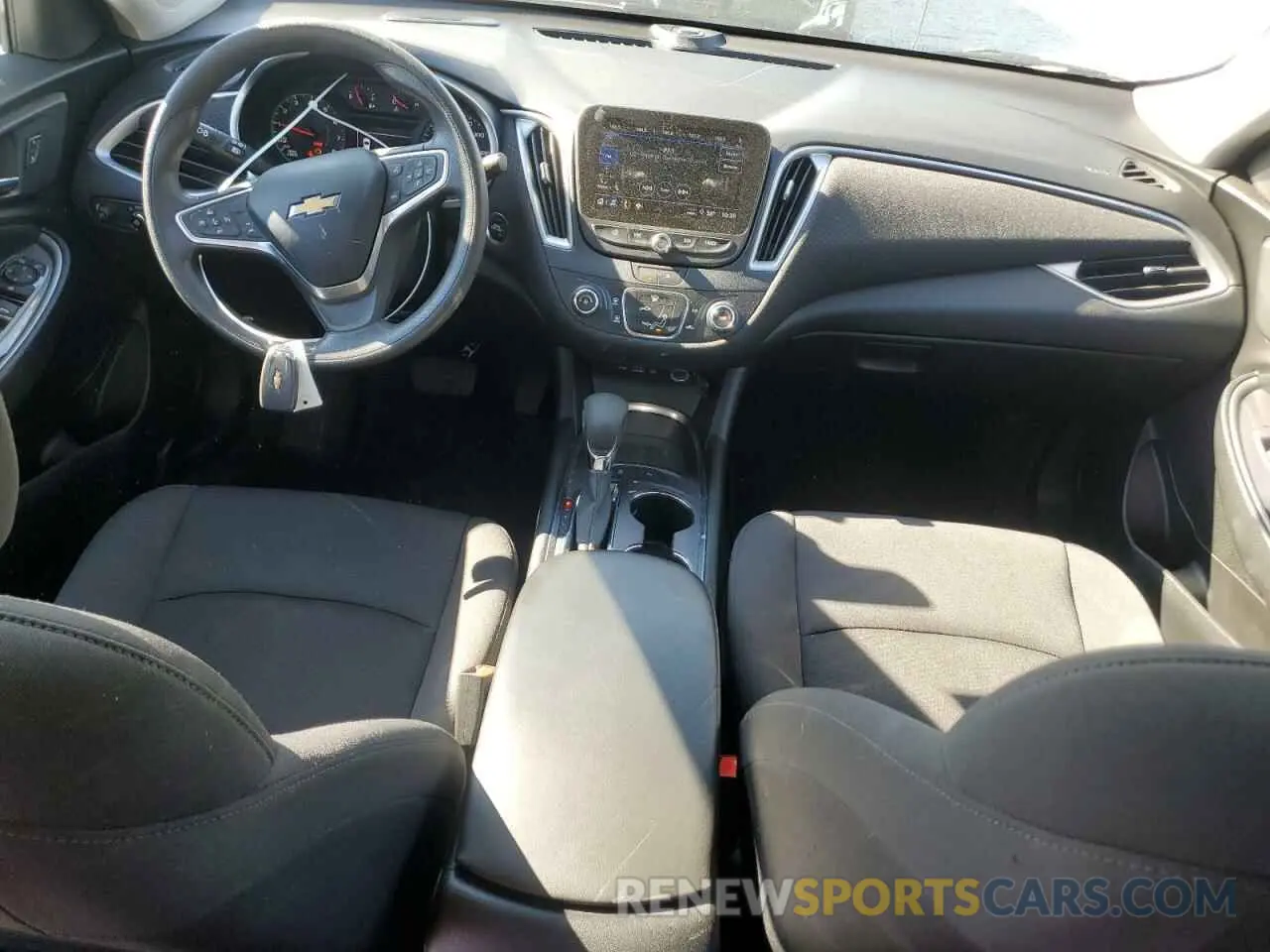 8 Photograph of a damaged car 1G1ZC5ST8NF186239 CHEVROLET MALIBU 2022
