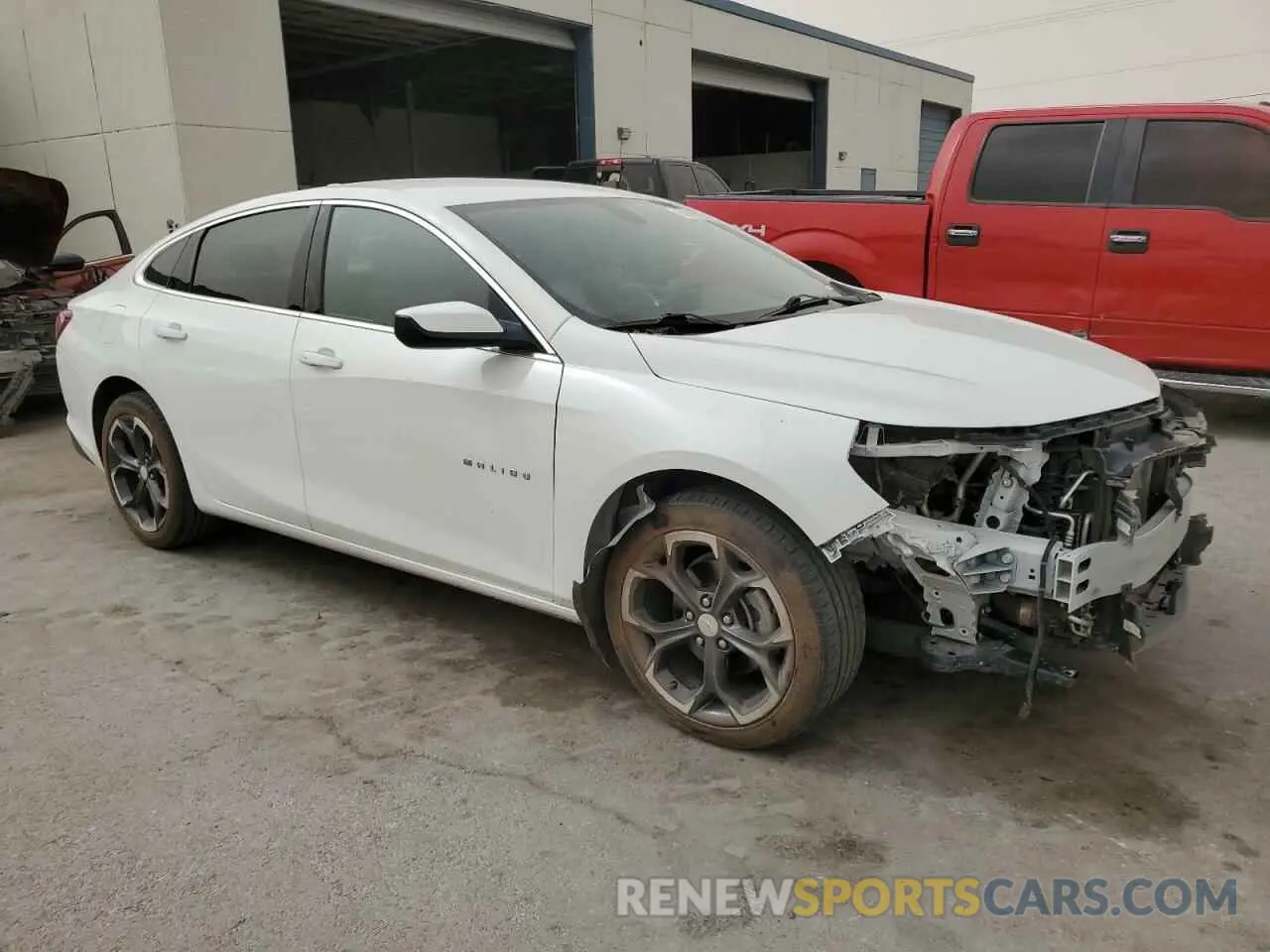 4 Photograph of a damaged car 1G1ZD5ST0NF132110 CHEVROLET MALIBU 2022