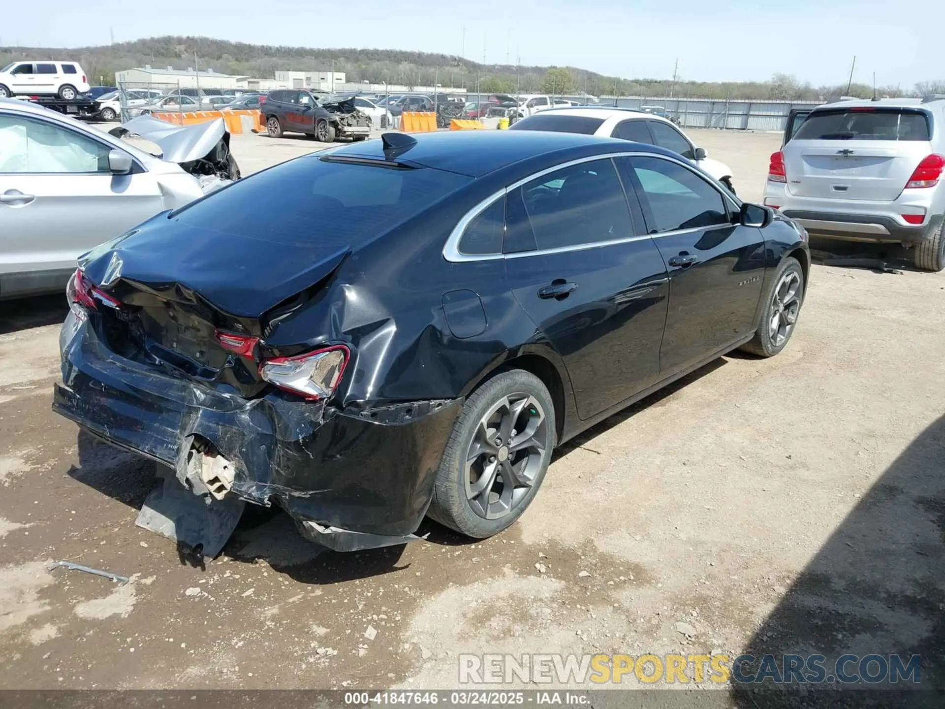 4 Photograph of a damaged car 1G1ZD5ST0NF145522 CHEVROLET MALIBU 2022
