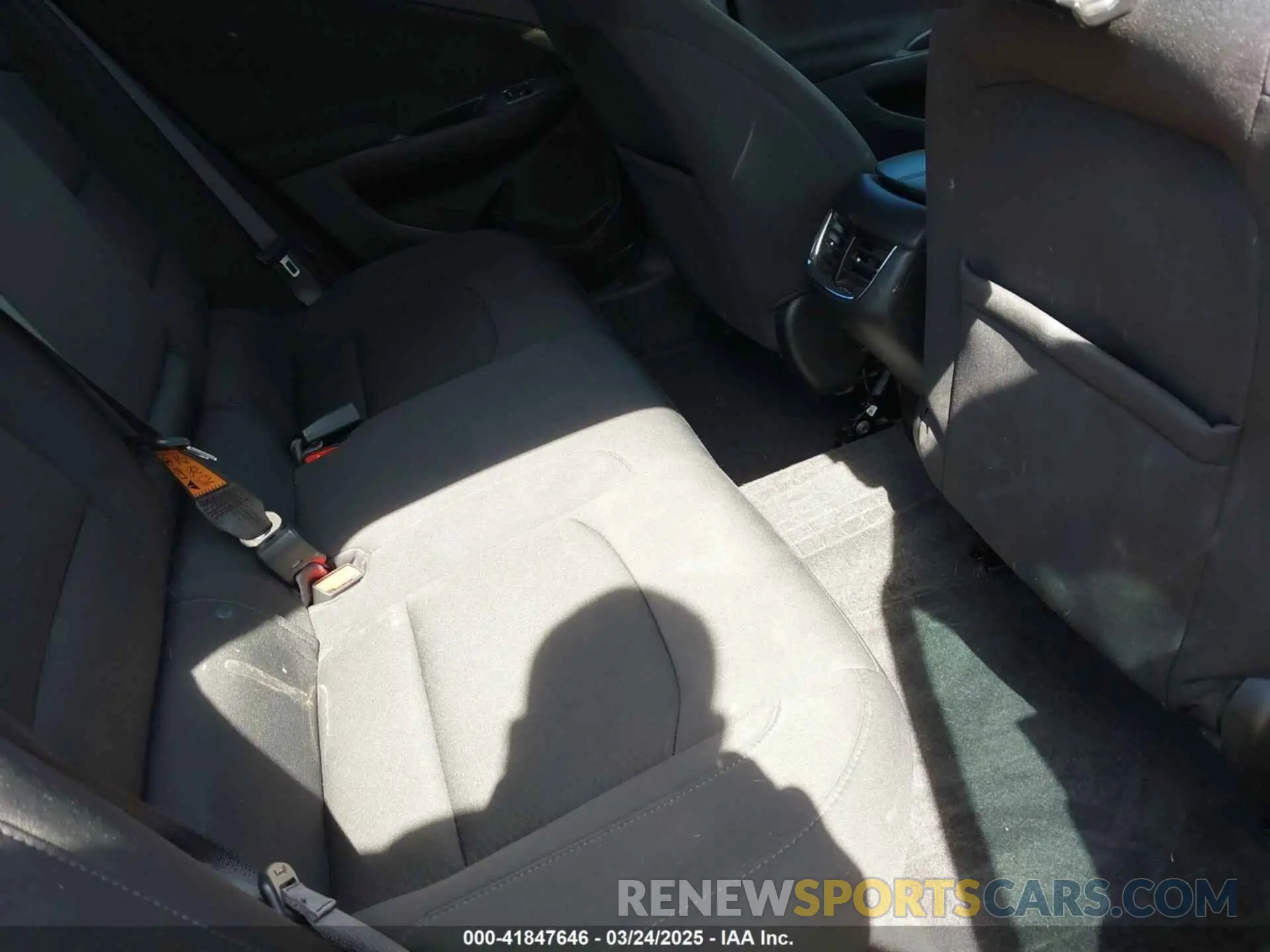 8 Photograph of a damaged car 1G1ZD5ST0NF145522 CHEVROLET MALIBU 2022