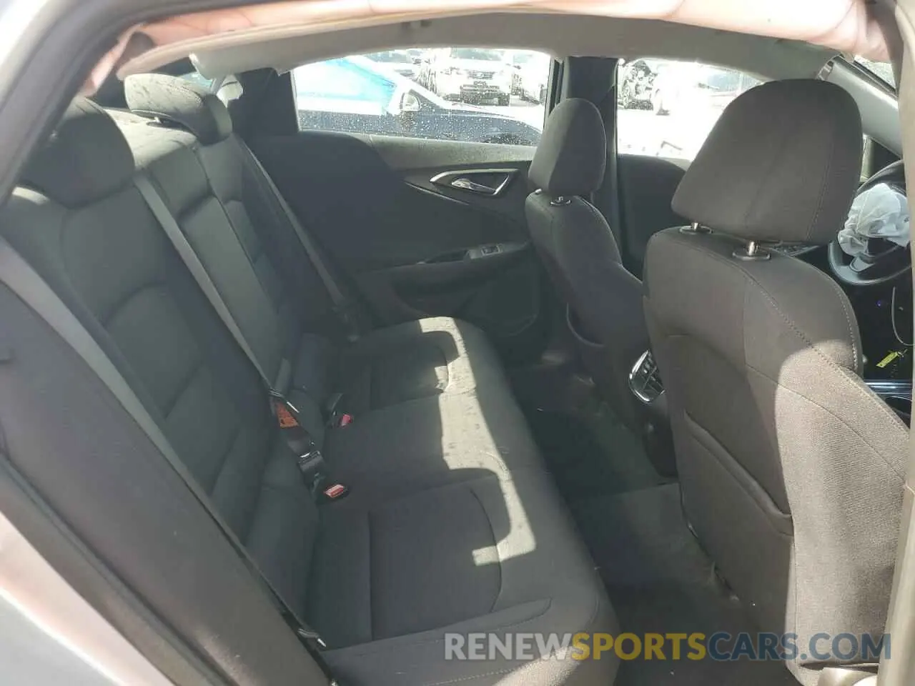 10 Photograph of a damaged car 1G1ZD5ST0NF167200 CHEVROLET MALIBU 2022