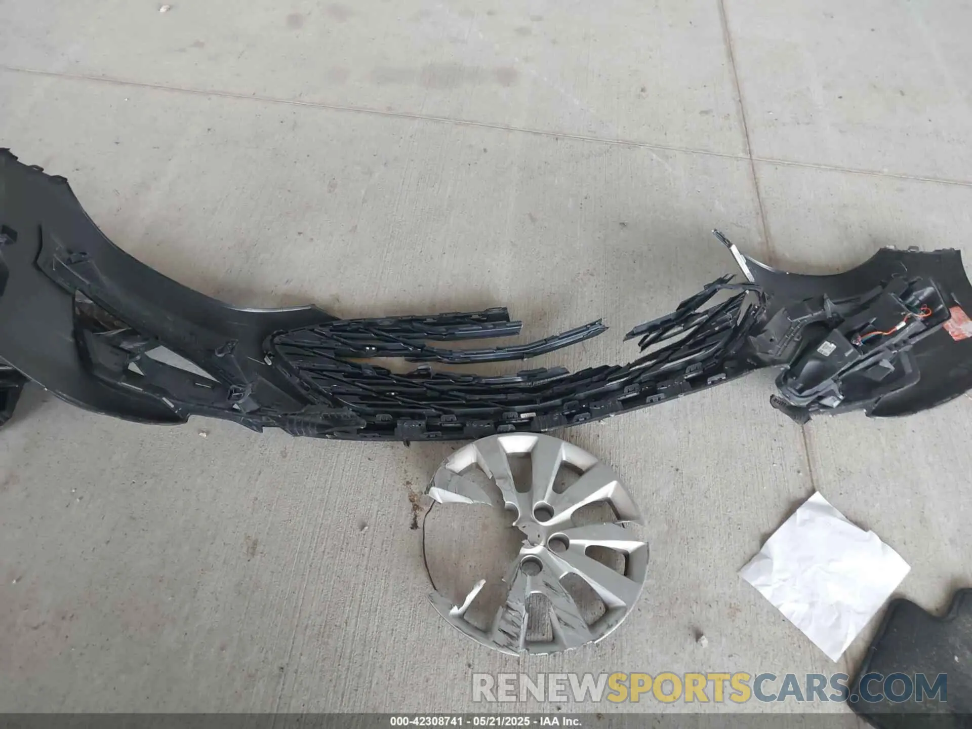 12 Photograph of a damaged car 1G1ZD5ST0NF207081 CHEVROLET MALIBU 2022