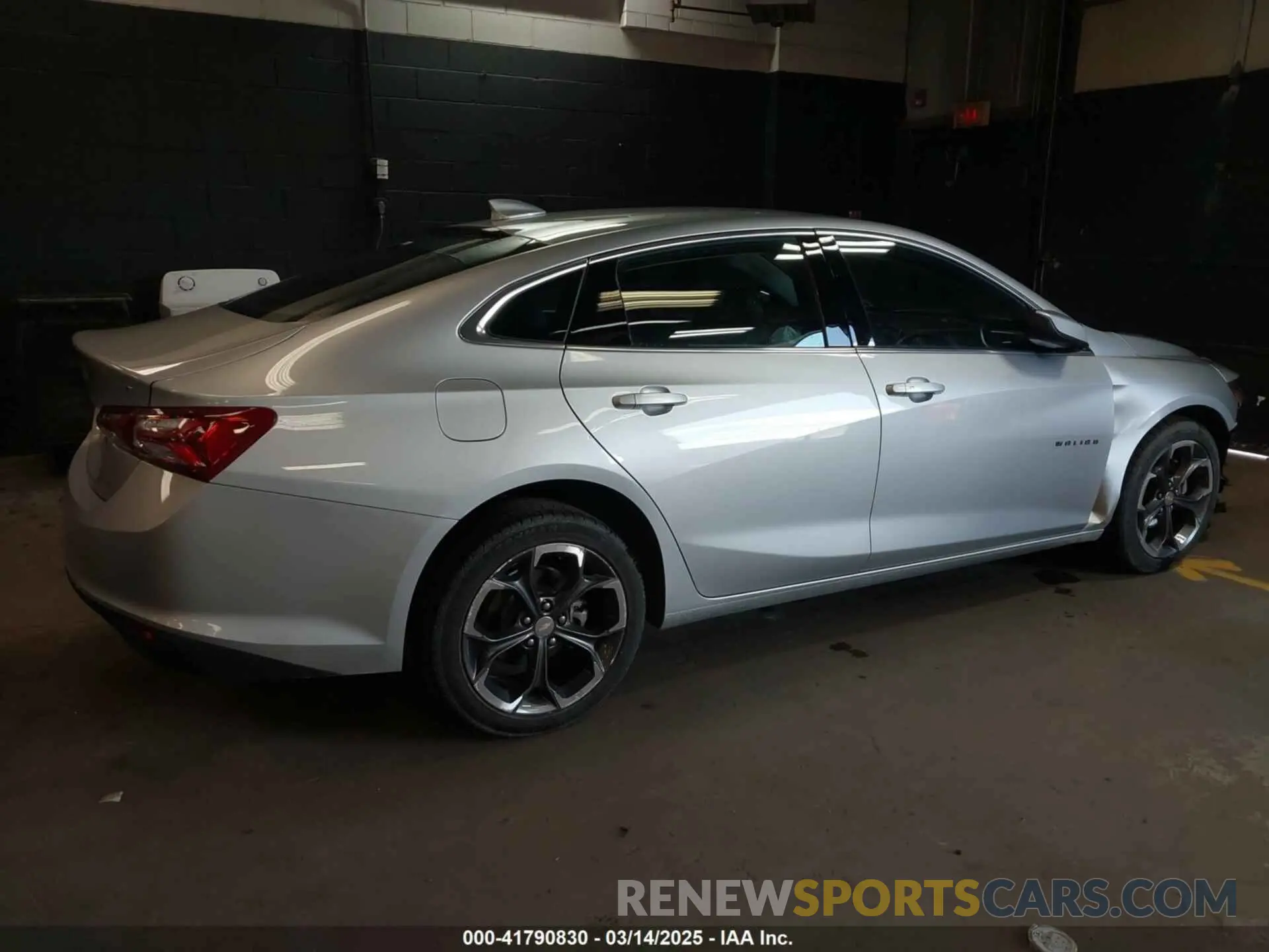 4 Photograph of a damaged car 1G1ZD5ST1NF111587 CHEVROLET MALIBU 2022