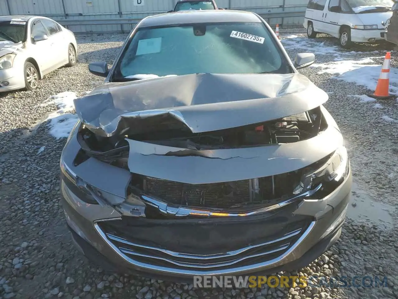 5 Photograph of a damaged car 1G1ZD5ST1NF113176 CHEVROLET MALIBU 2022
