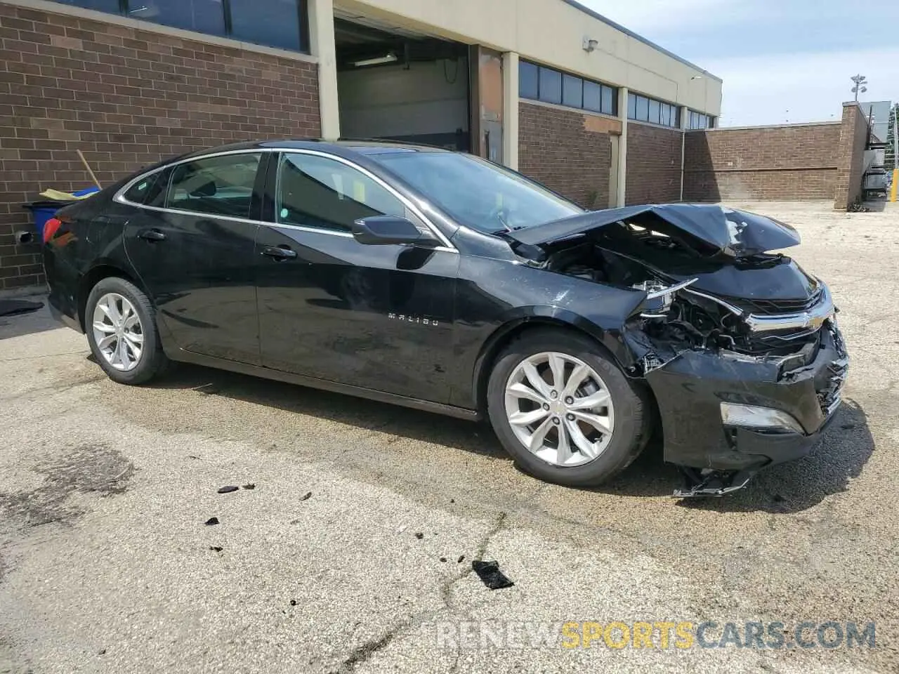 4 Photograph of a damaged car 1G1ZD5ST1NF125554 CHEVROLET MALIBU 2022