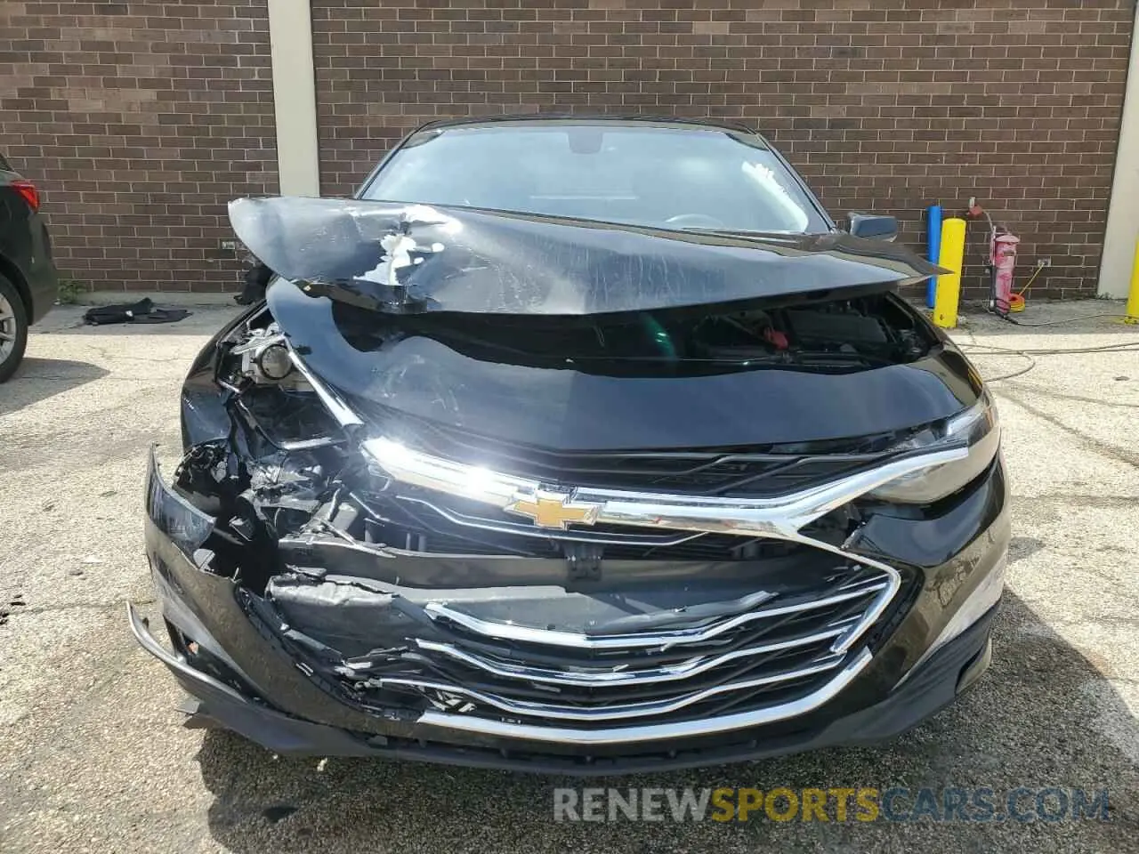 5 Photograph of a damaged car 1G1ZD5ST1NF125554 CHEVROLET MALIBU 2022