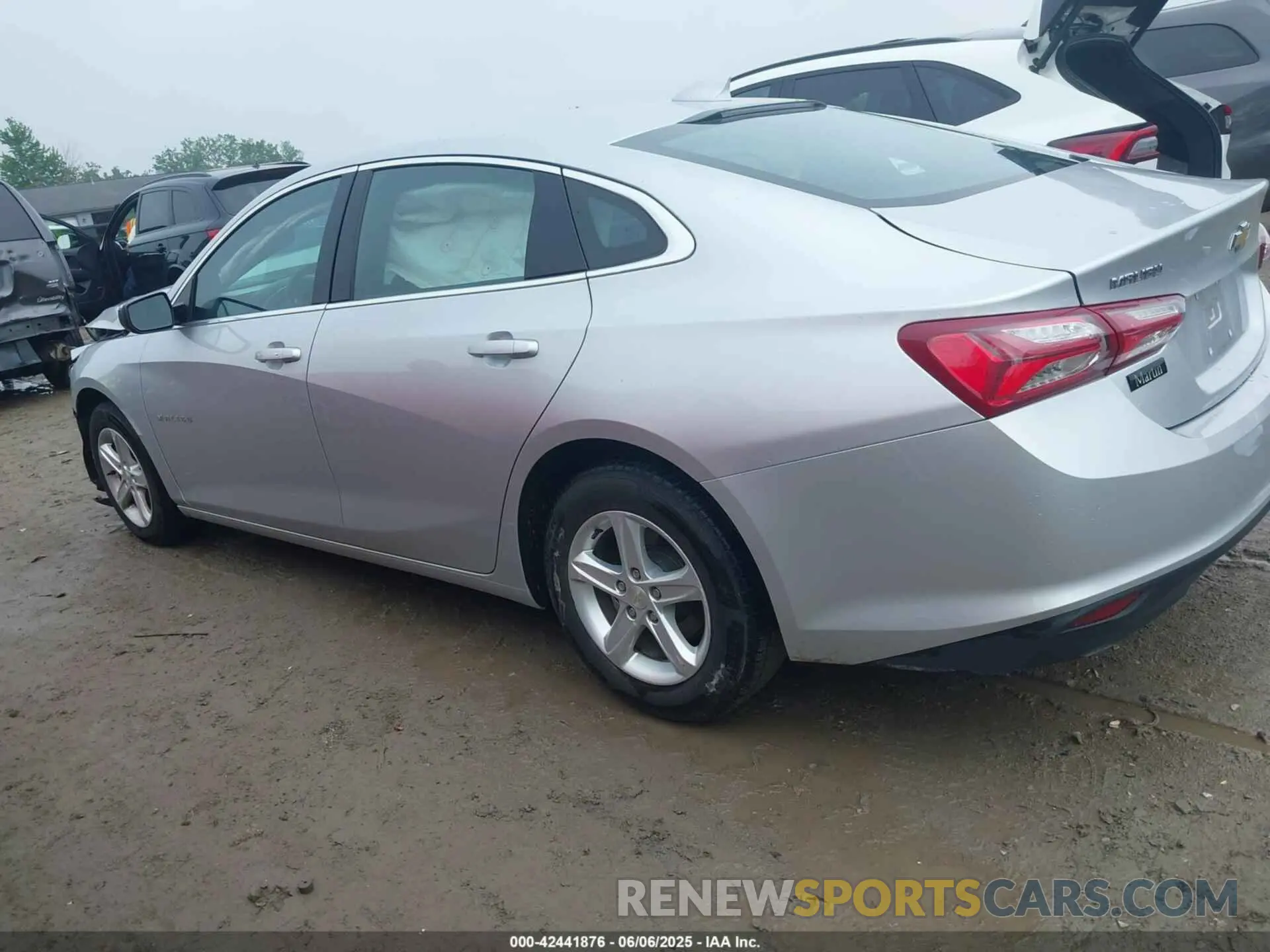 15 Photograph of a damaged car 1G1ZD5ST1NF133721 CHEVROLET MALIBU 2022