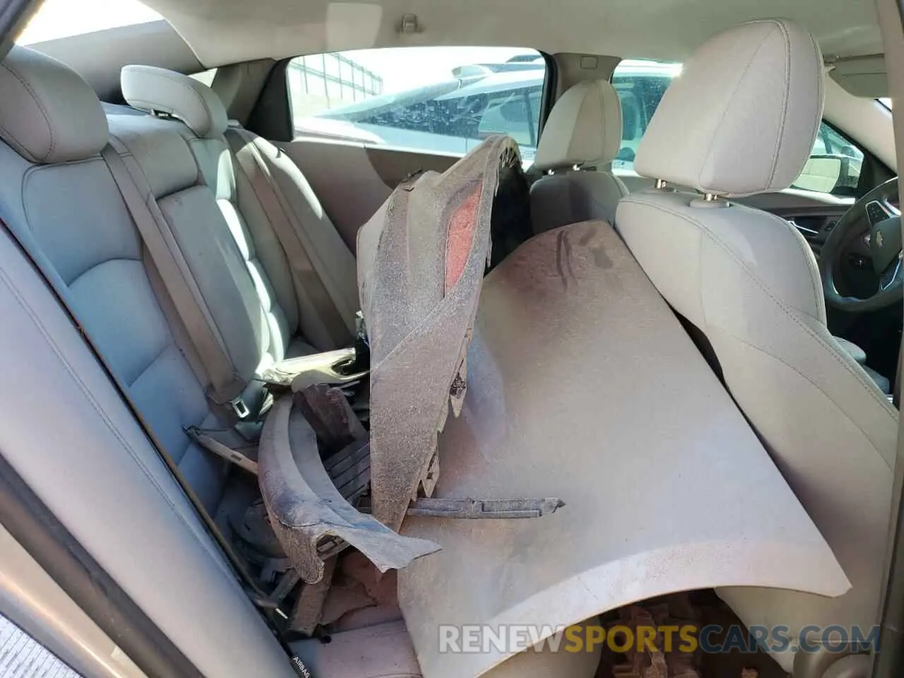 10 Photograph of a damaged car 1G1ZD5ST1NF137686 CHEVROLET MALIBU 2022