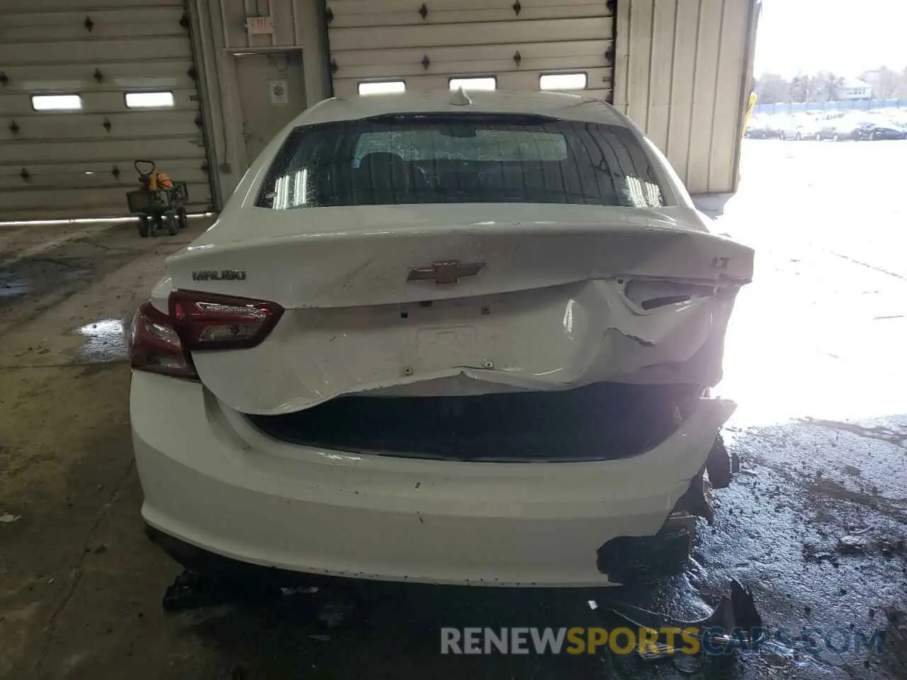 6 Photograph of a damaged car 1G1ZD5ST1NF143293 CHEVROLET MALIBU 2022