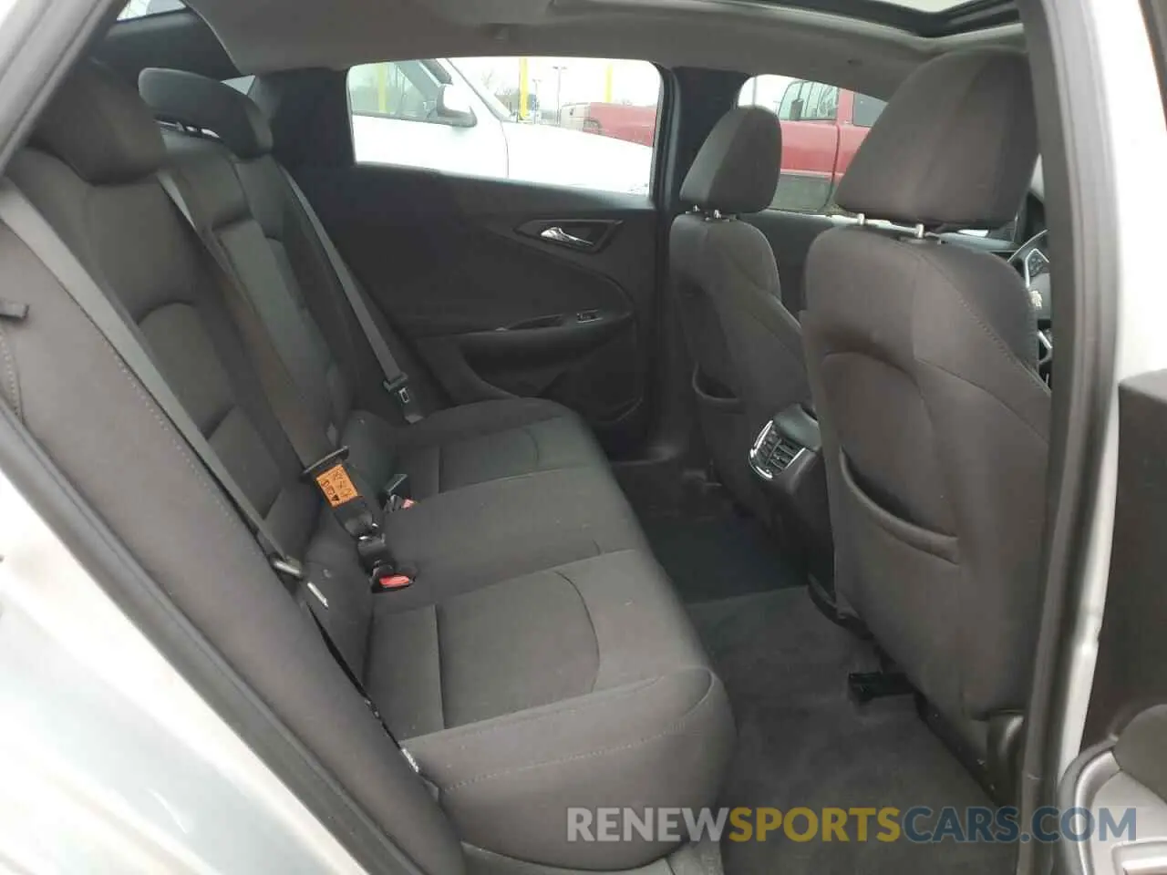 10 Photograph of a damaged car 1G1ZD5ST1NF163415 CHEVROLET MALIBU 2022