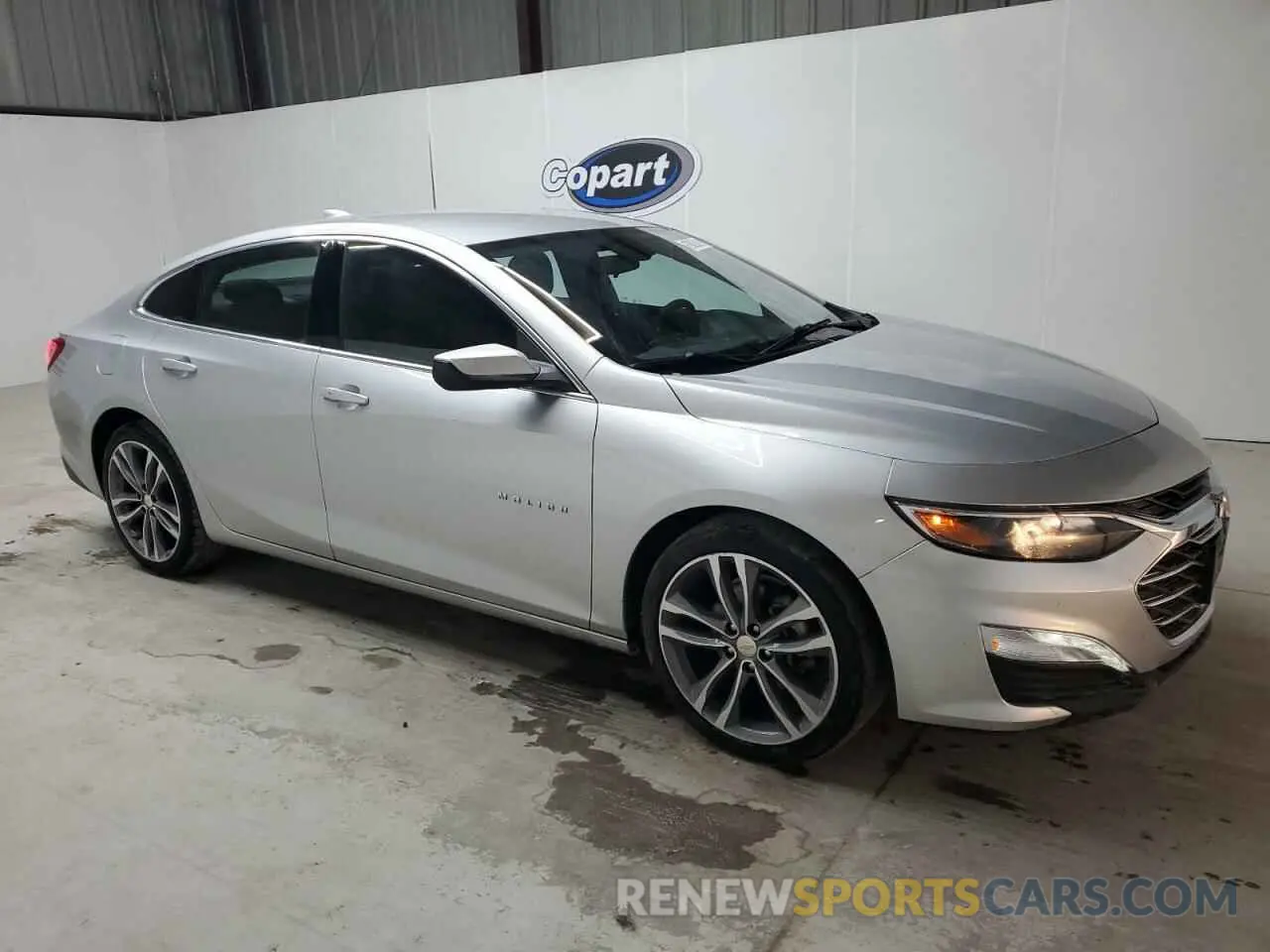 4 Photograph of a damaged car 1G1ZD5ST1NF174138 CHEVROLET MALIBU 2022