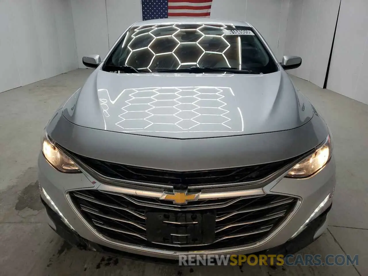 5 Photograph of a damaged car 1G1ZD5ST1NF174138 CHEVROLET MALIBU 2022