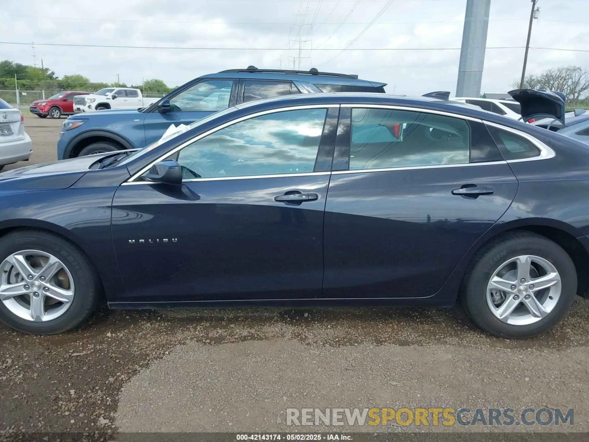 14 Photograph of a damaged car 1G1ZD5ST1NF180120 CHEVROLET MALIBU 2022