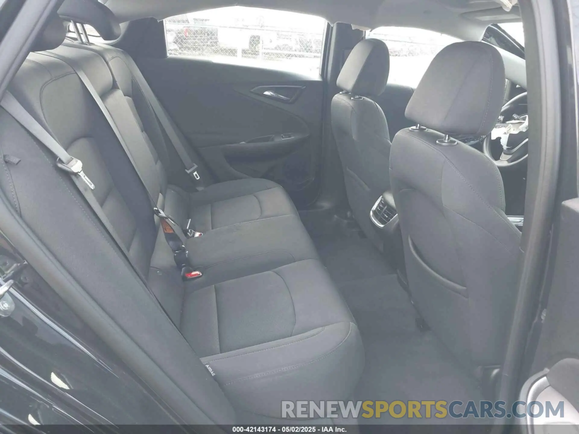 8 Photograph of a damaged car 1G1ZD5ST1NF180120 CHEVROLET MALIBU 2022